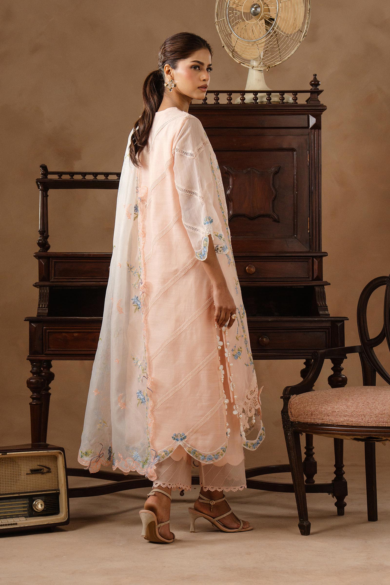 Unstitched Muzlin Woven 3 Piece Suit