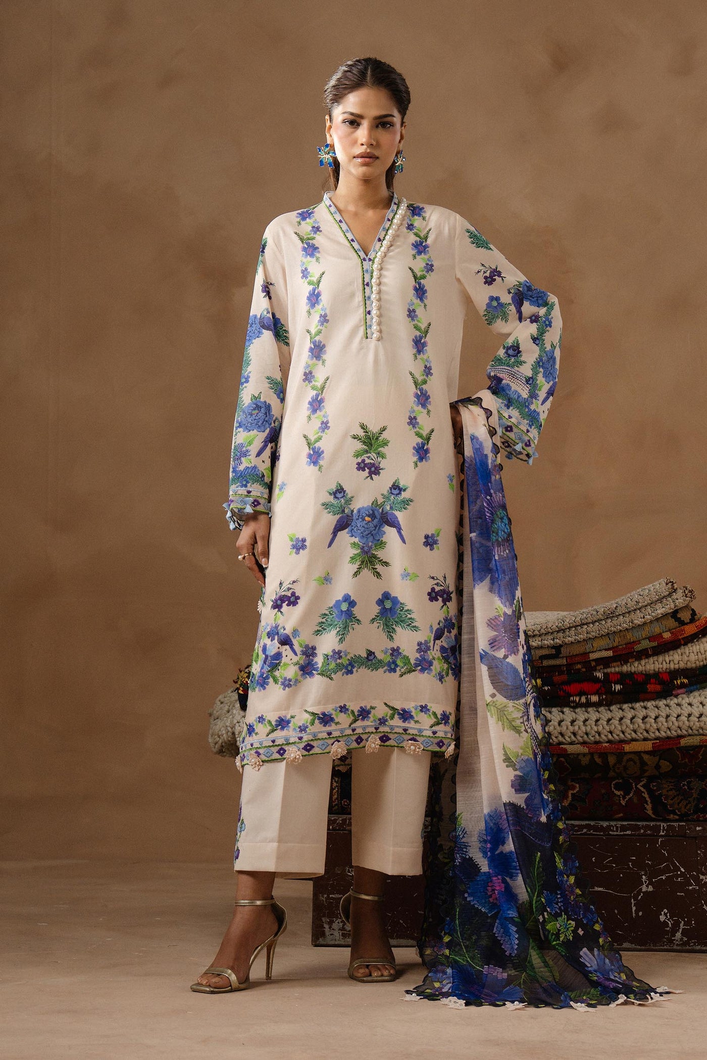 Unstitched Muzlin Lawn 3 Piece Suit