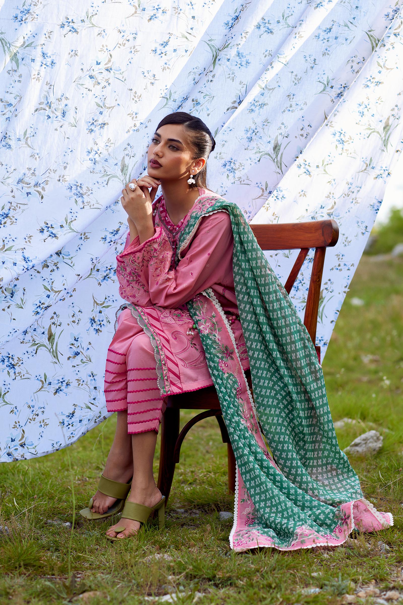 Unstitched Embroidered 3 Piece Muzlin Suit