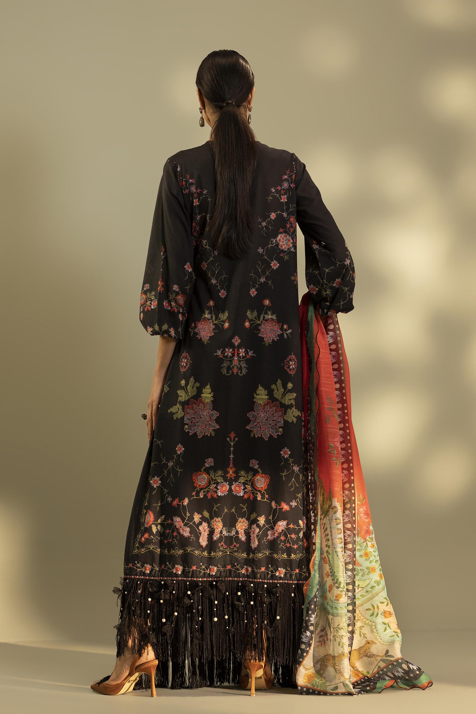 Unstitched Embroidered 3 Piece Muzlin Suit