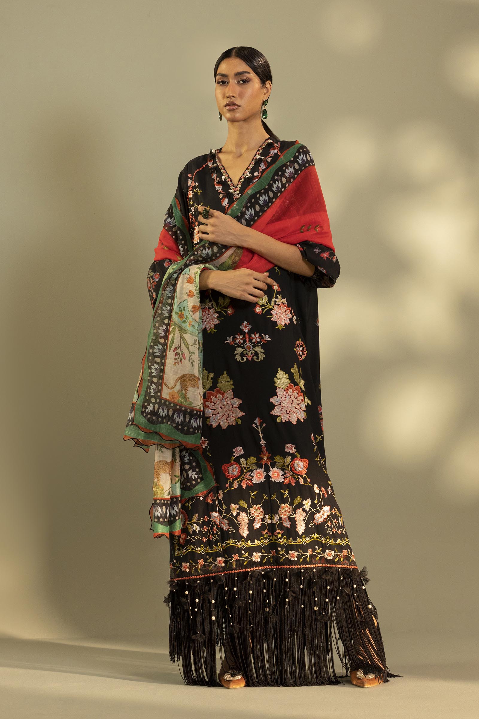 Unstitched Embroidered 3 Piece Muzlin Suit