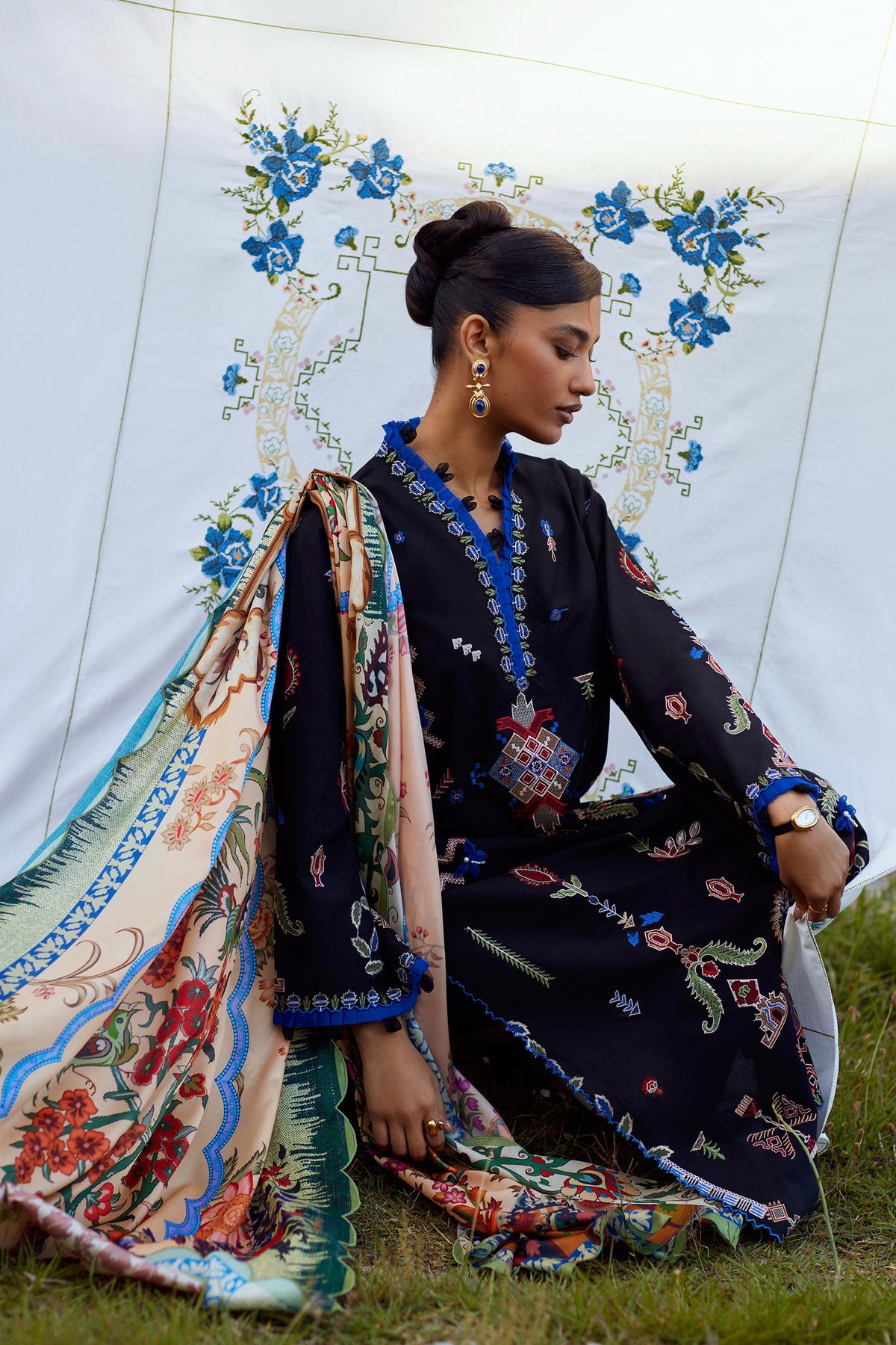 Unstitched Embroidered 3 Piece Muzlin Suit