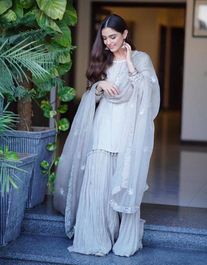 https://cdn.shopify.com/s/files/1/0262/2531/1795/products/MAYA-ALI_0000_WhatsAppImage2020-08-01at7.50.57PM.jpg?v=1596533851
