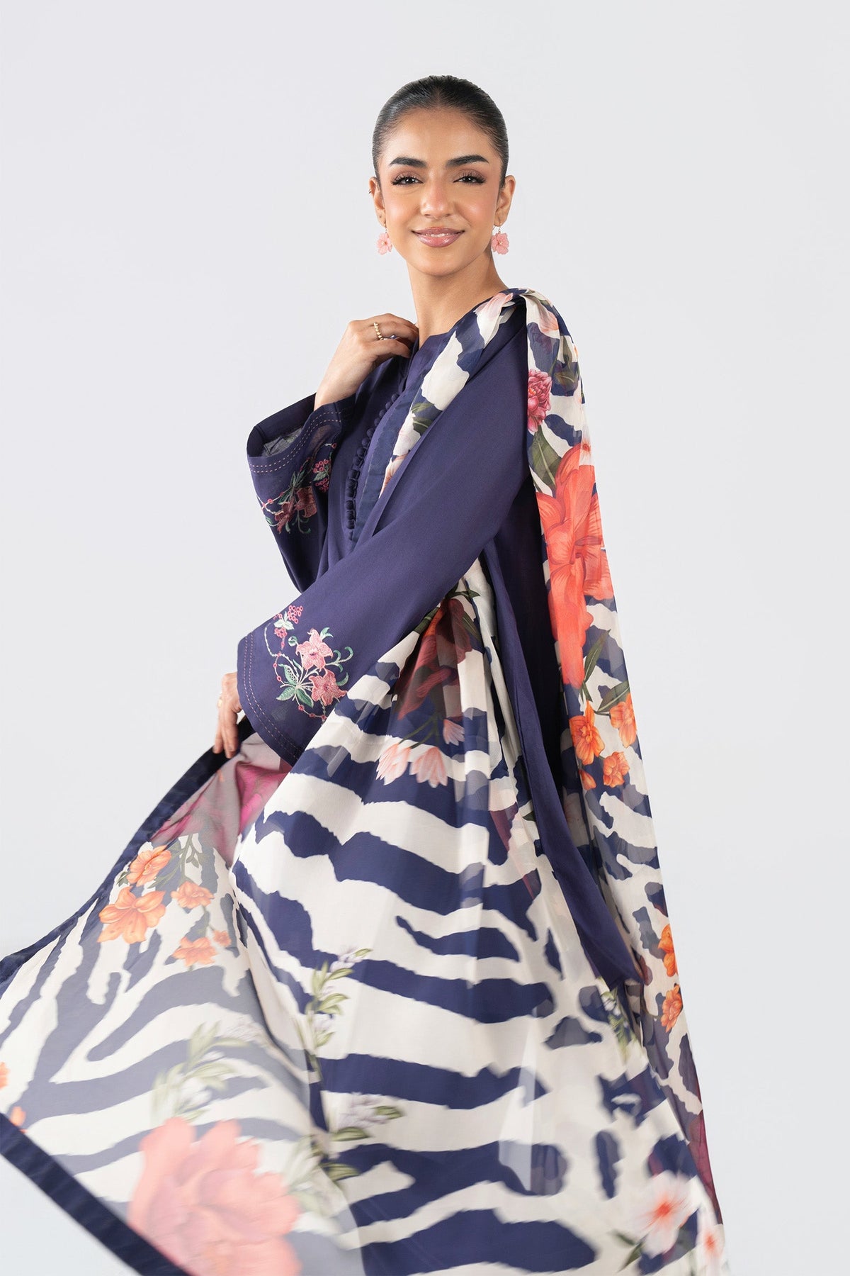 2 Pc Embroidered Lawn Suit