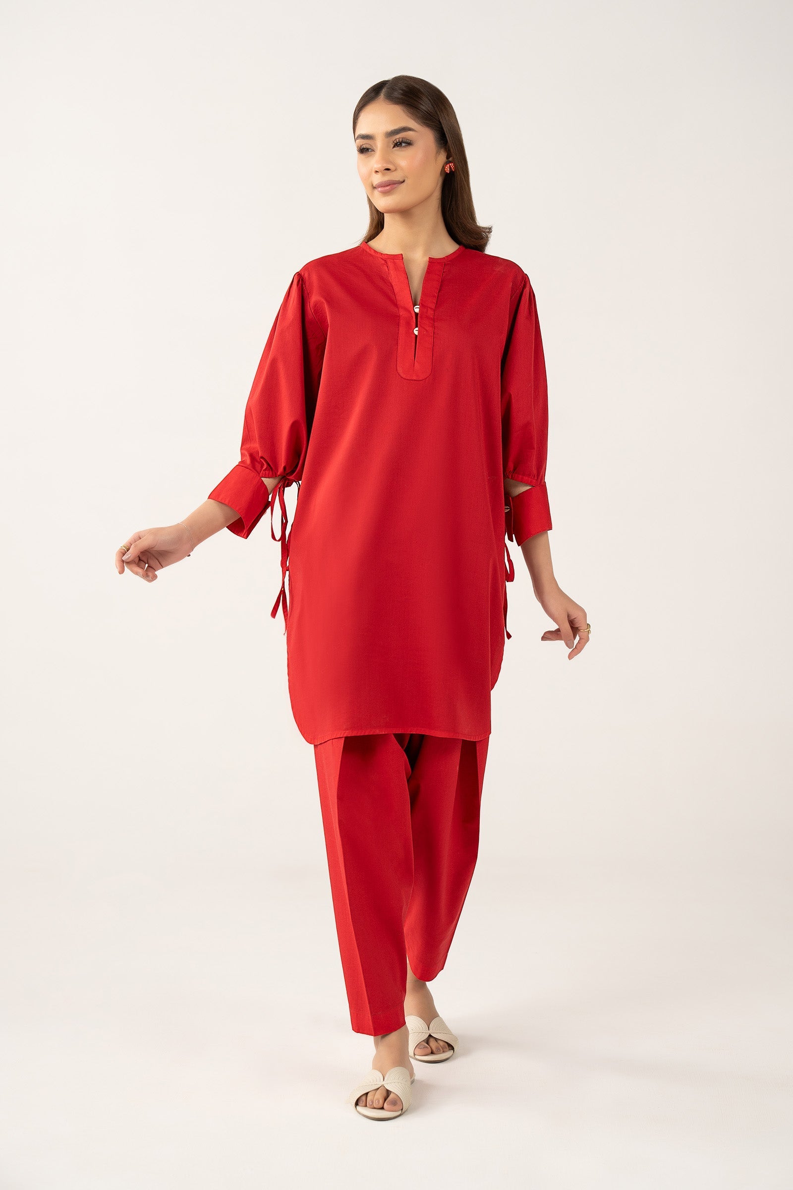 2 Pc Dyed Lawn Suit