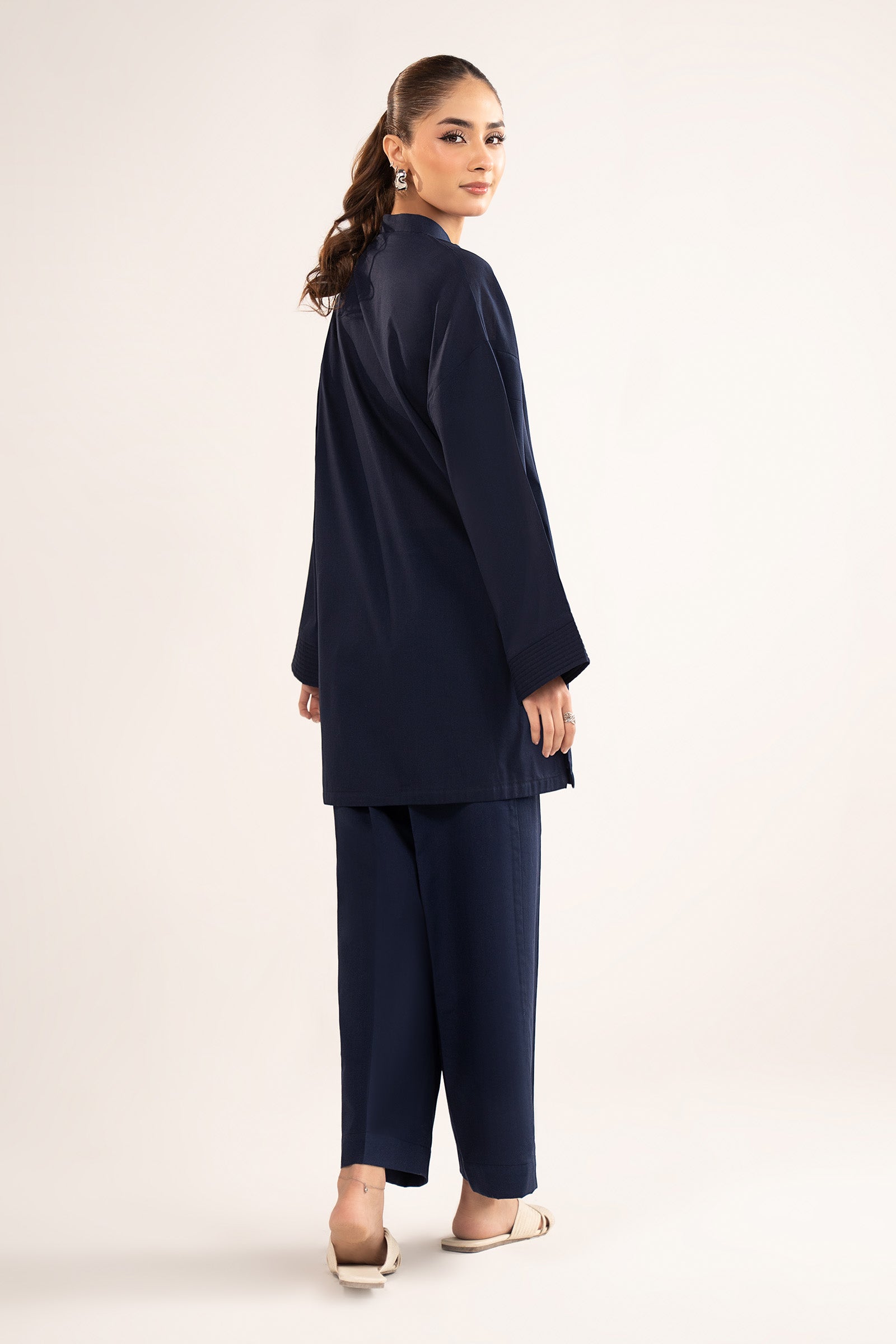 2 Pc Dyed Lawn Suit