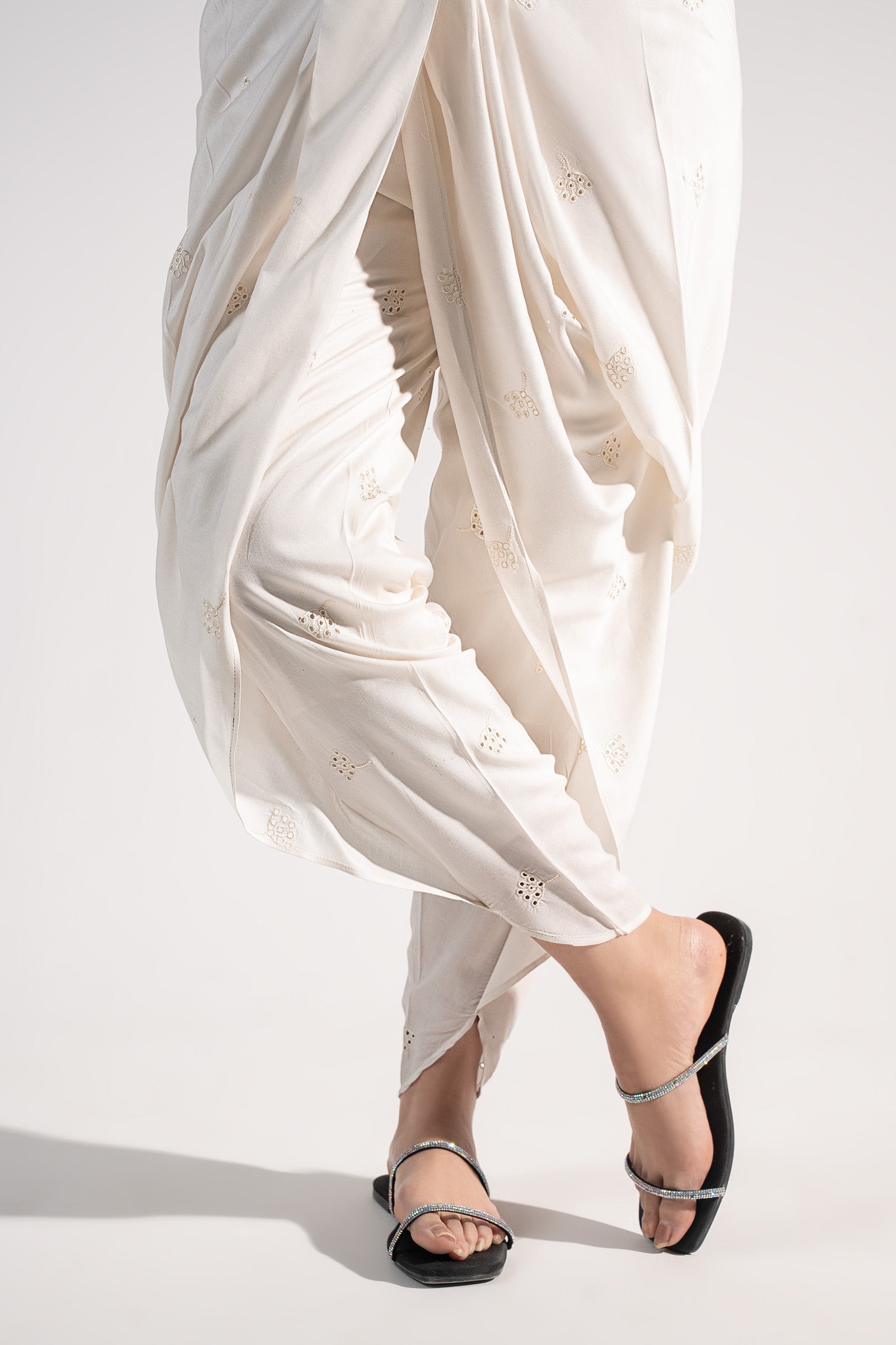 Embroidered Arabic Lawn Shalwar