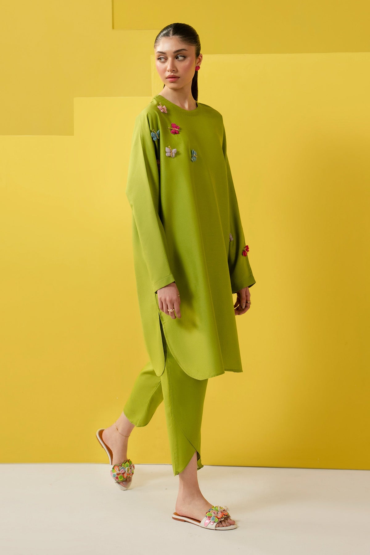 2 Pc Dyed Arabic Lawn Suit