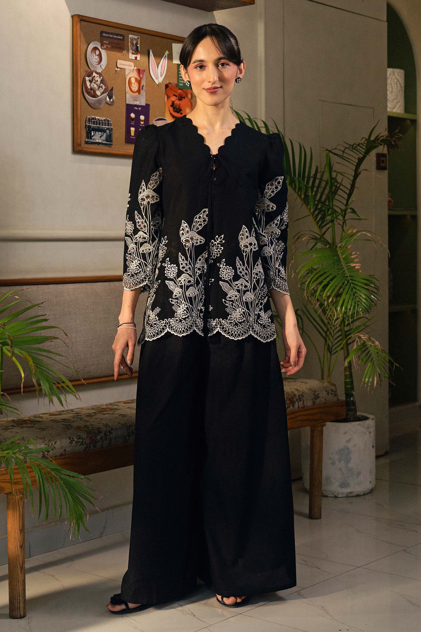 2 Pc Embroidered Crosshatch Suit