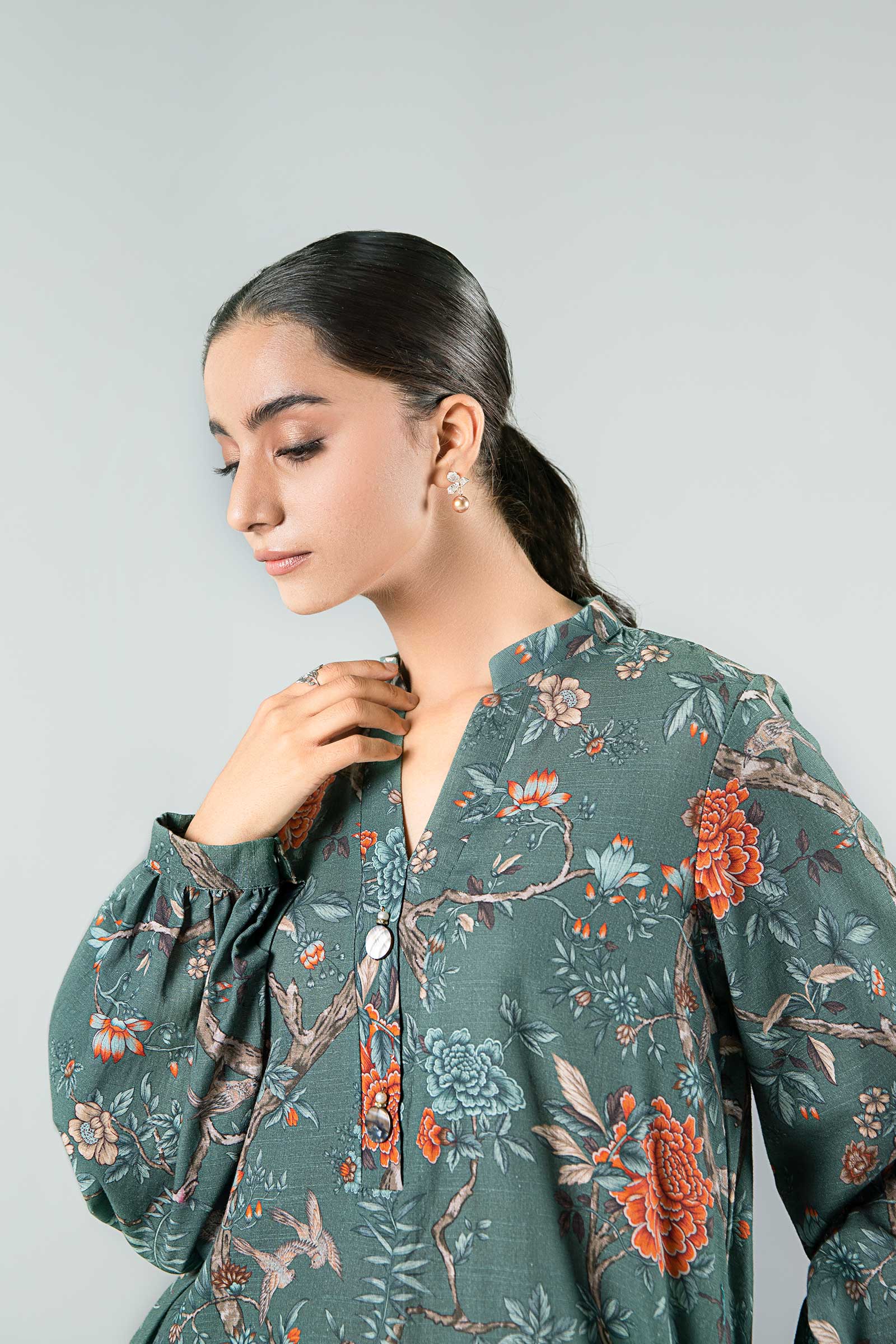 2 Pc Printed Khaddar Suit