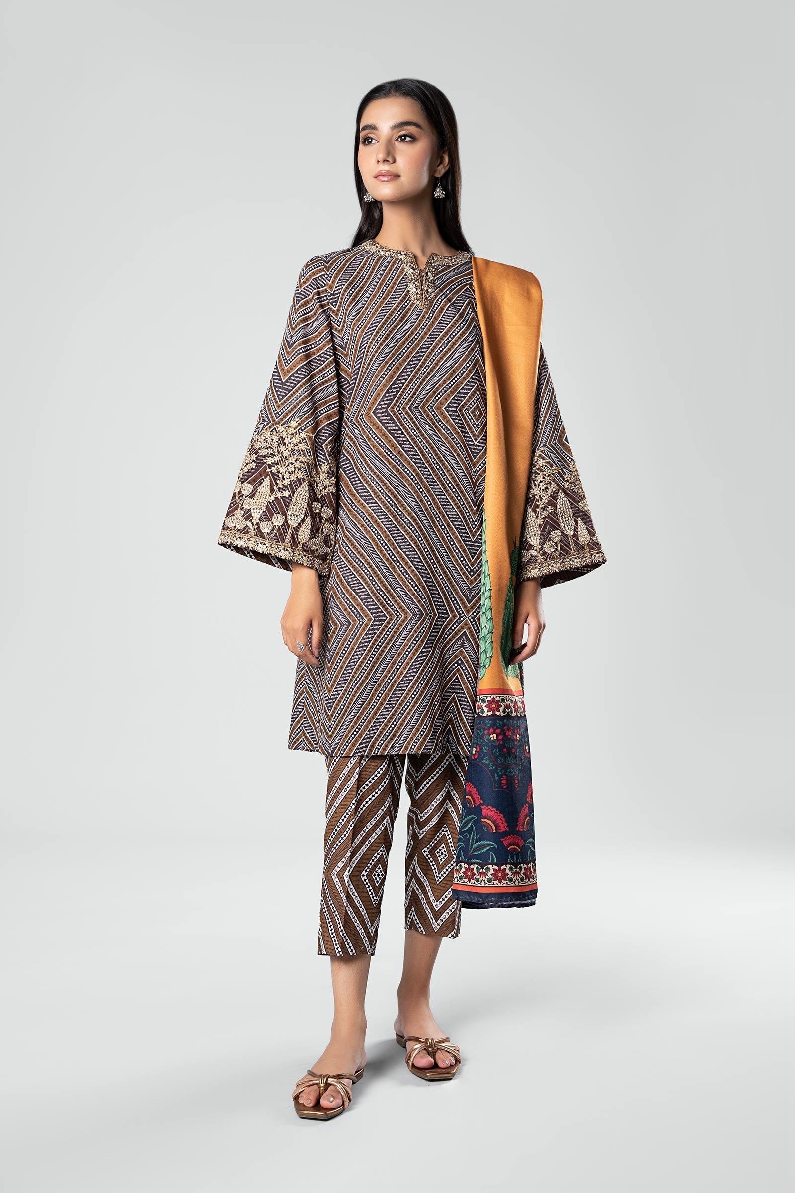 3 Pc Printed Khaddar Suit