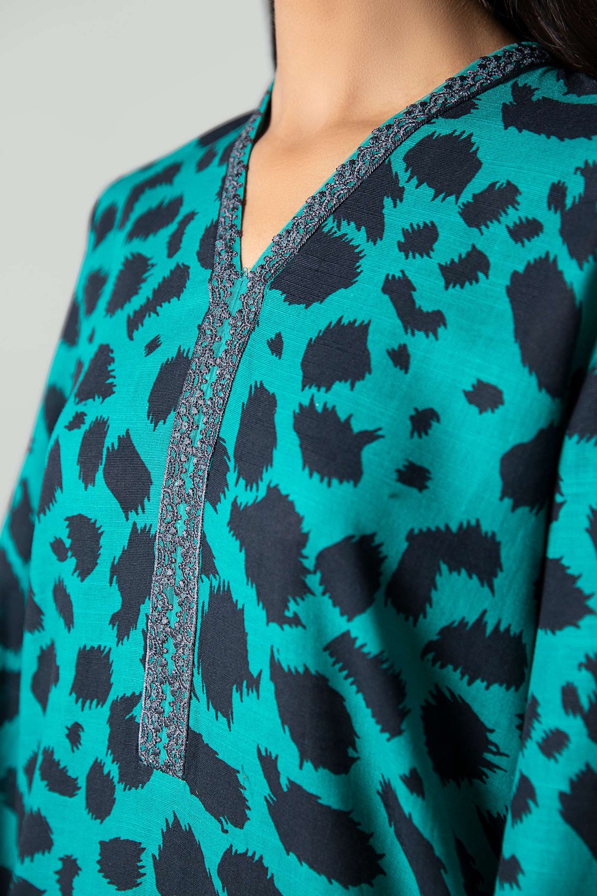 3 Pc Printed Khaddar Suit - MBP210B-ESM-999