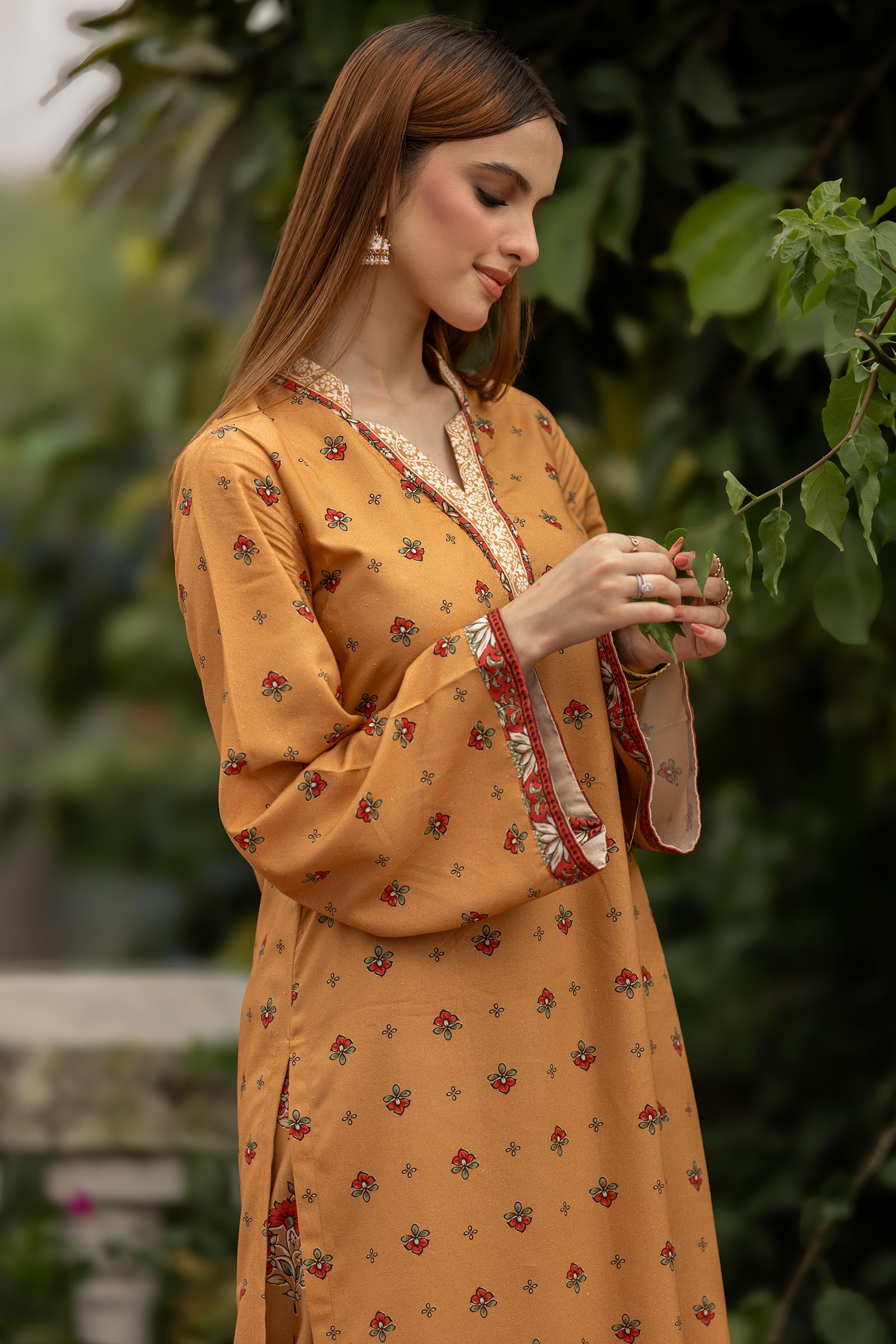 2 Pc Printed Karandi Suit