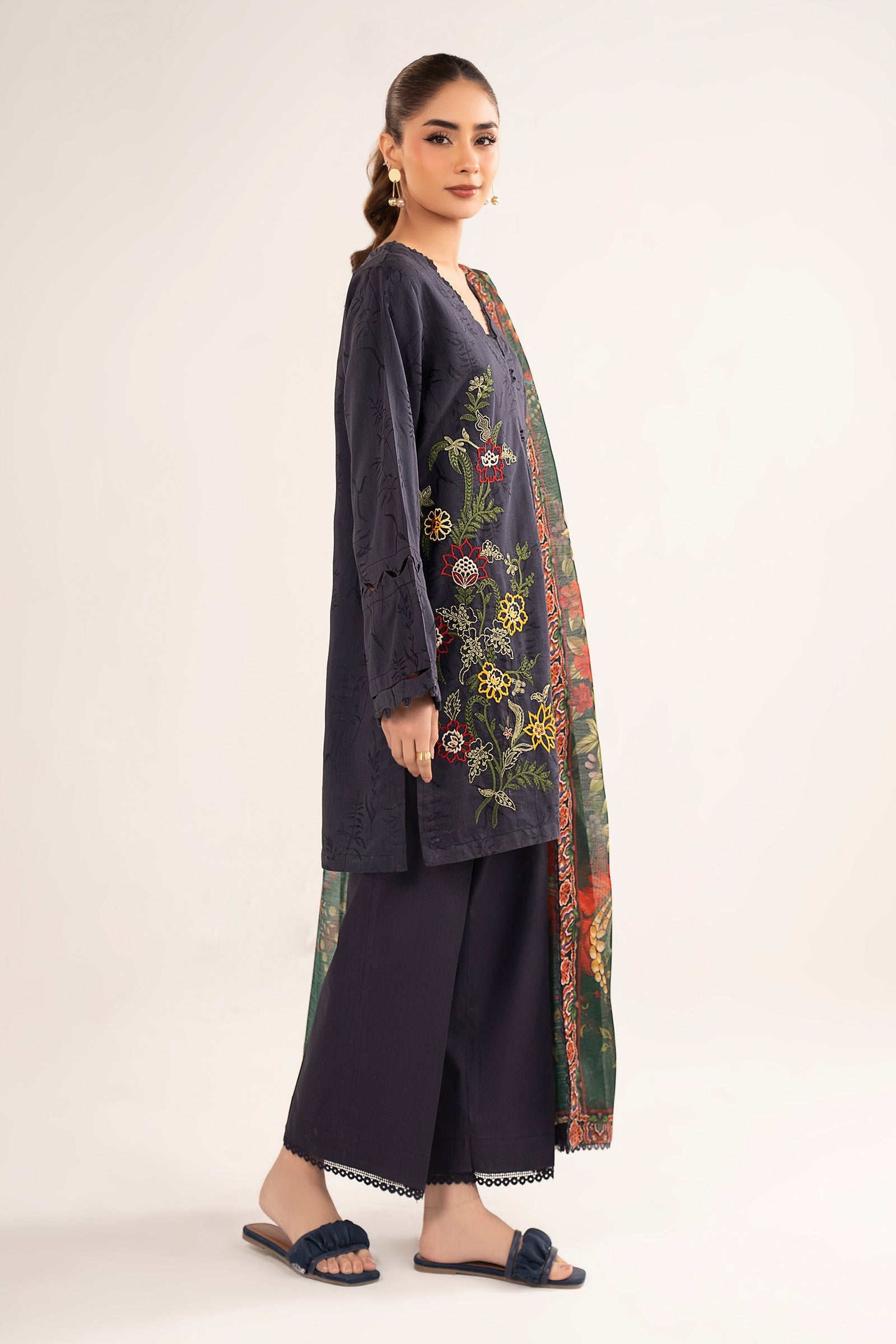 3 Pc Embroidered Viscose Suit