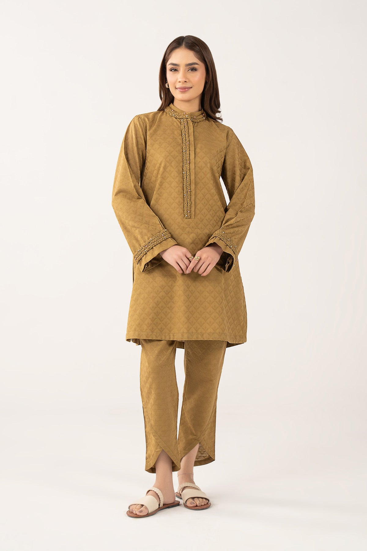 2 Pc Dyed Khaddar Jacquard Suit