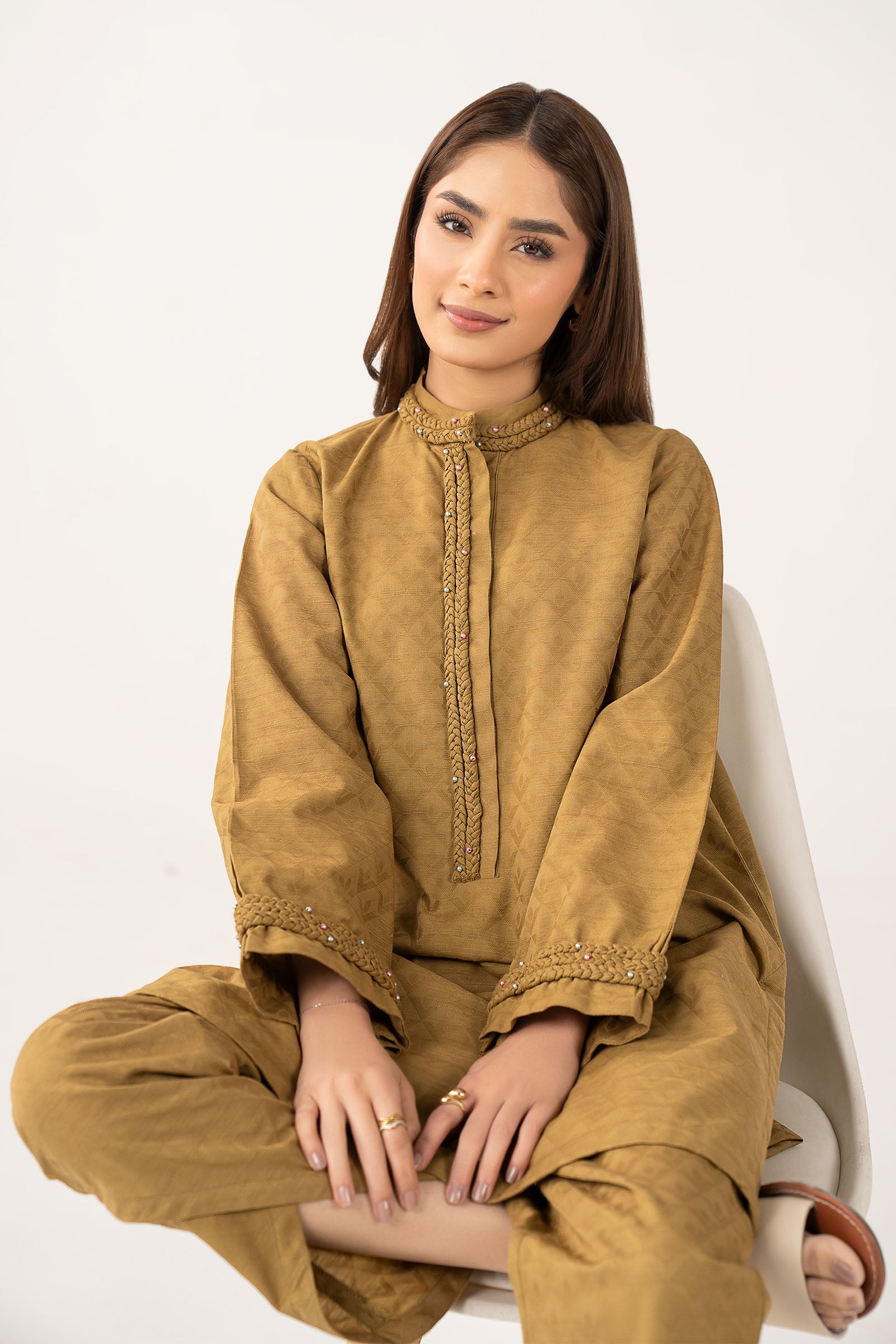 2 Pc Dyed Khaddar Jacquard Suit