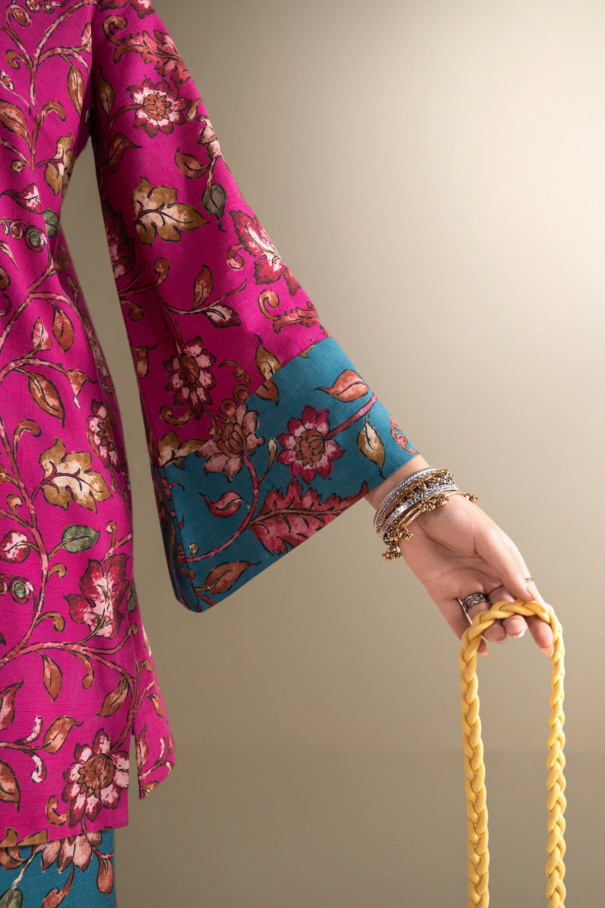 2 Pc Printed Khaddar Suit