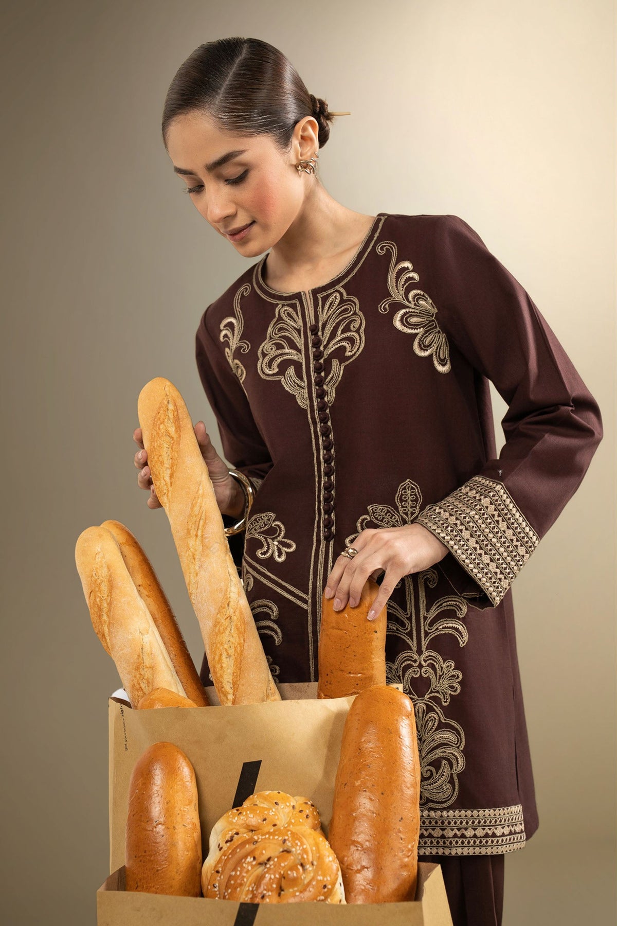 2 Pc Embroidered Crosshatch Suit
