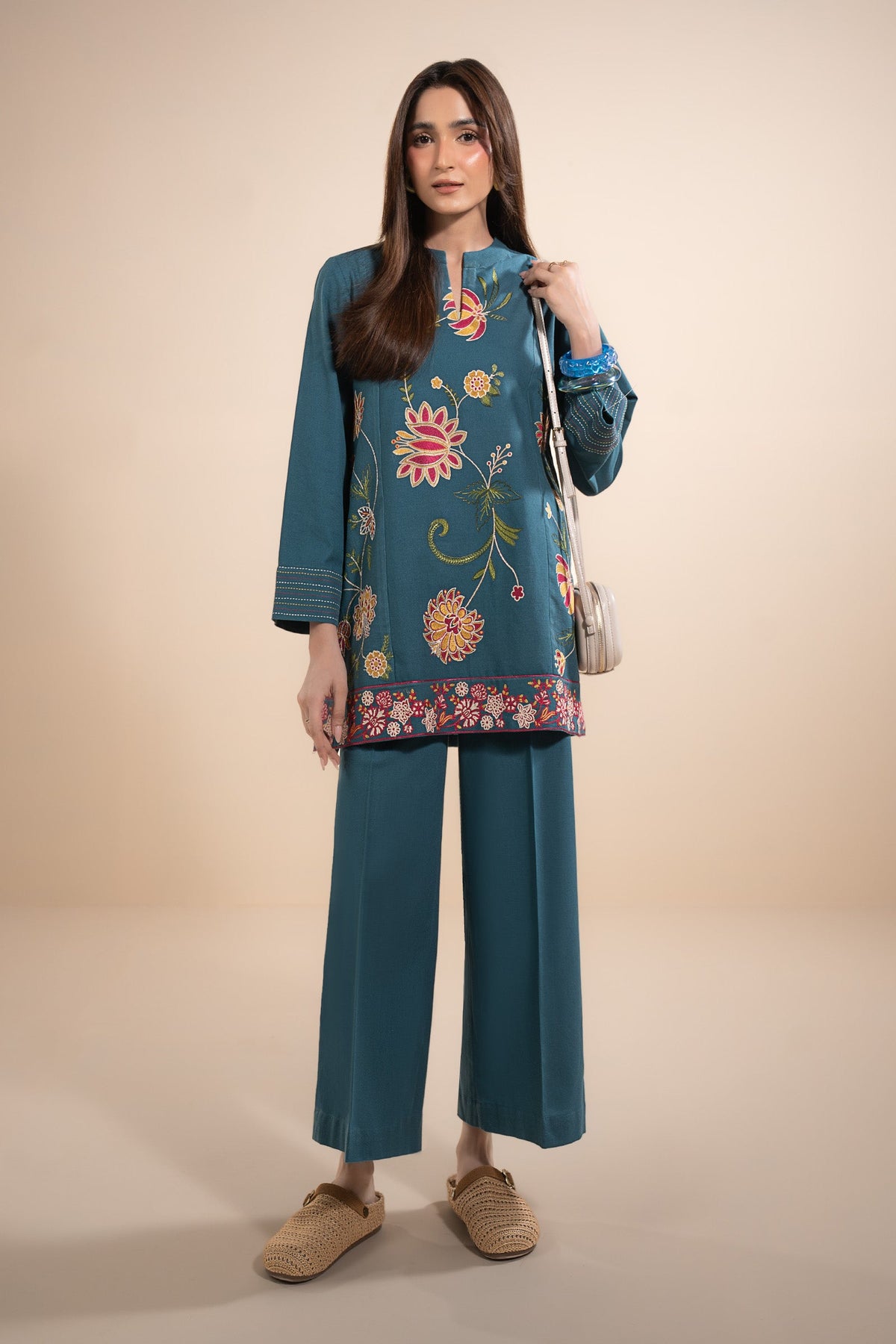 2 Pc Embroidered Khaddar Suit