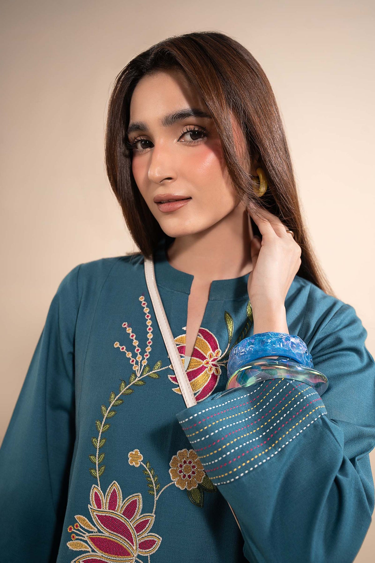 2 Pc Embroidered Khaddar Suit