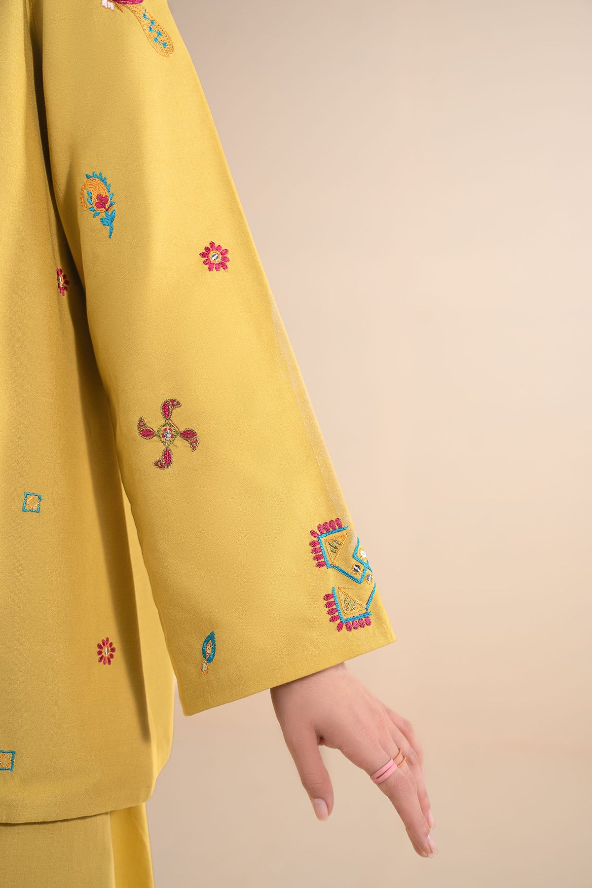 2 Pc Embroidered Linen Suit