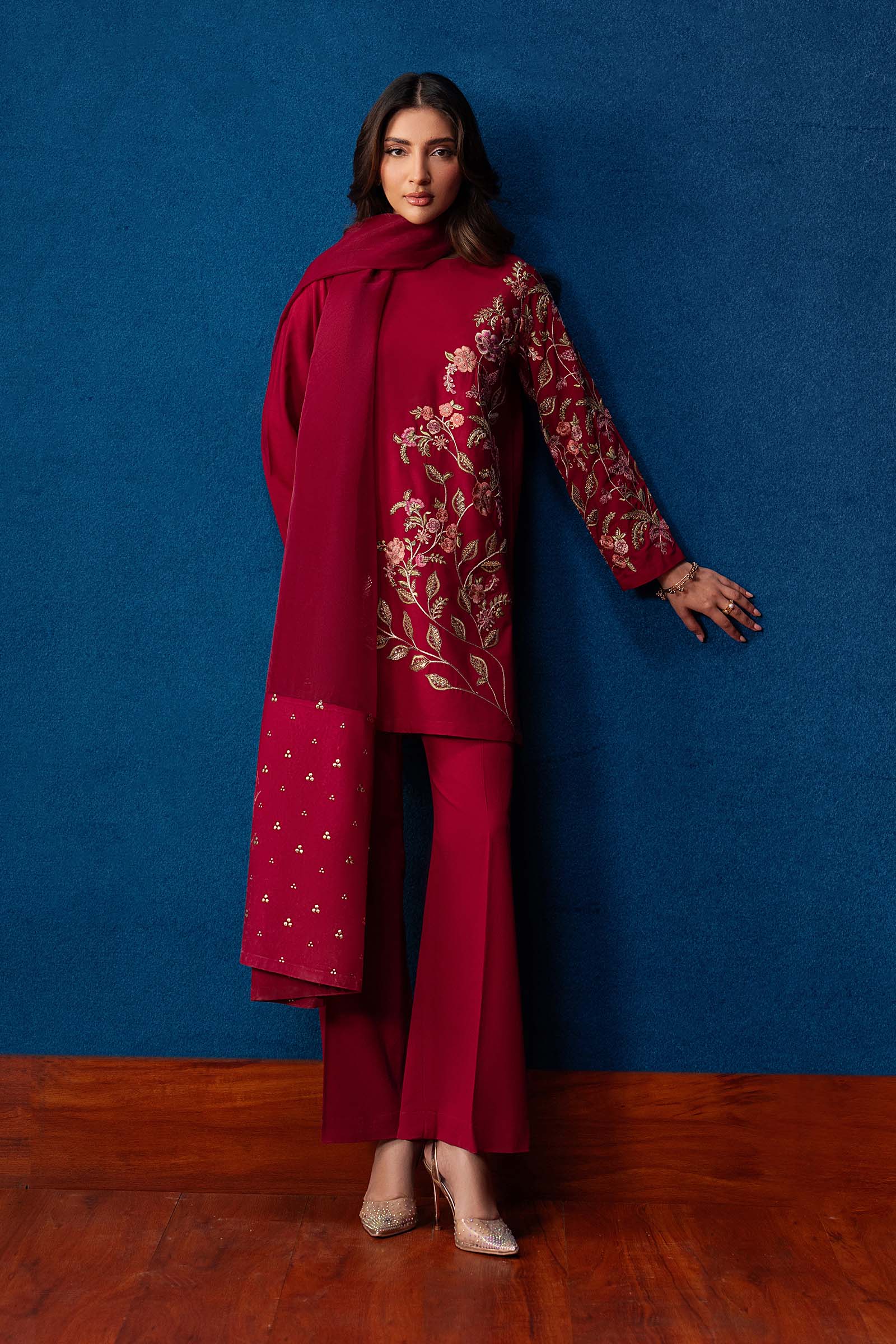 3 Pc Embroidered Crepe Suit
