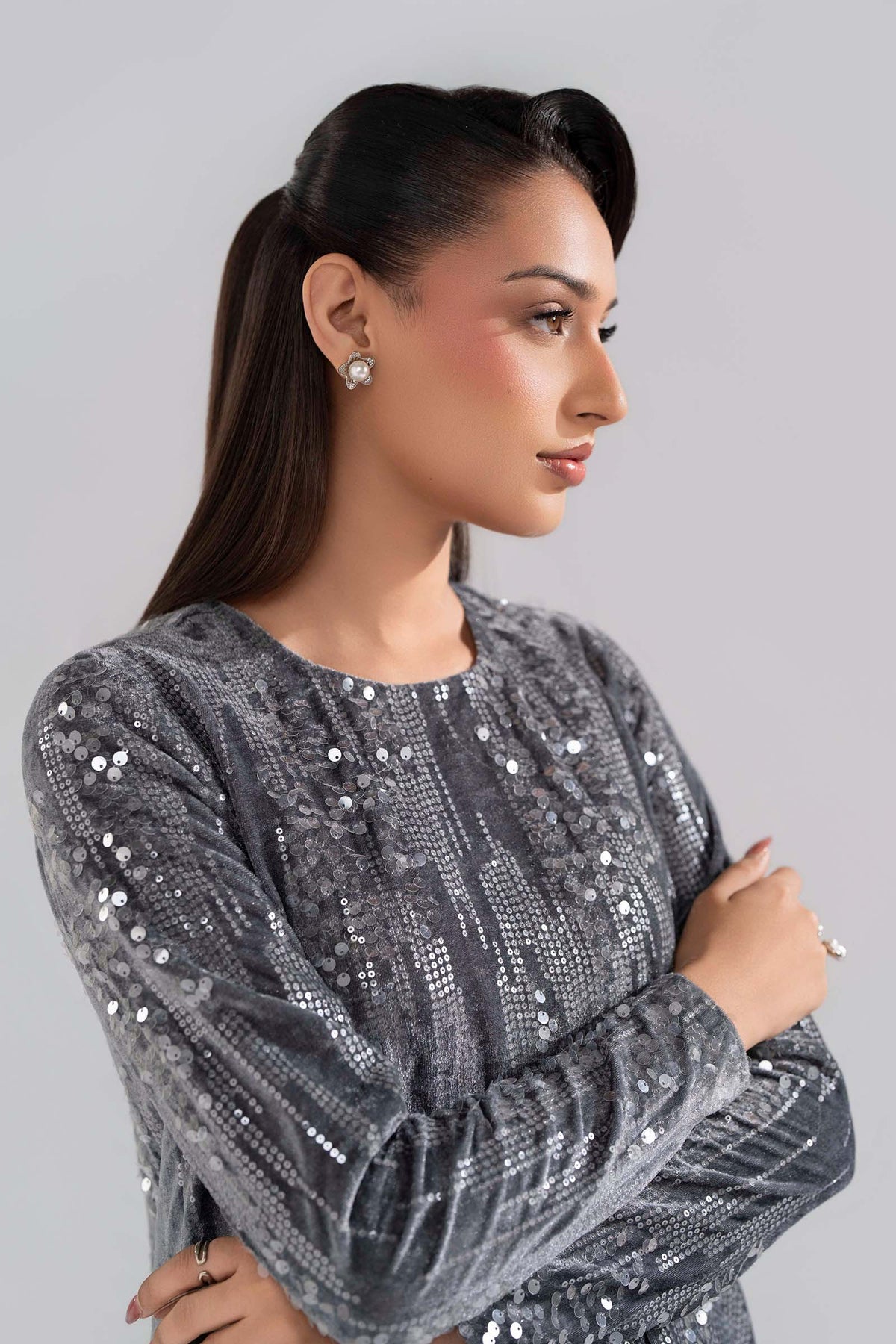 2 Pc Embellished Velvet Suit
