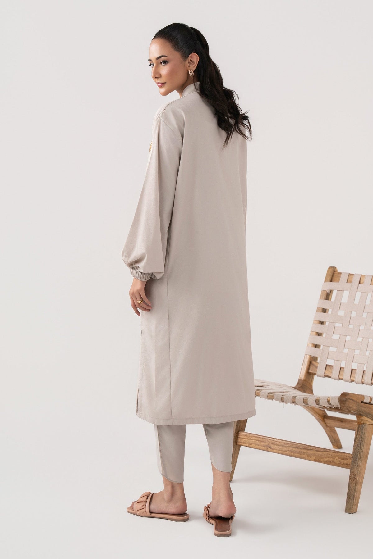 2 Pc Embroidered Crepe Suit