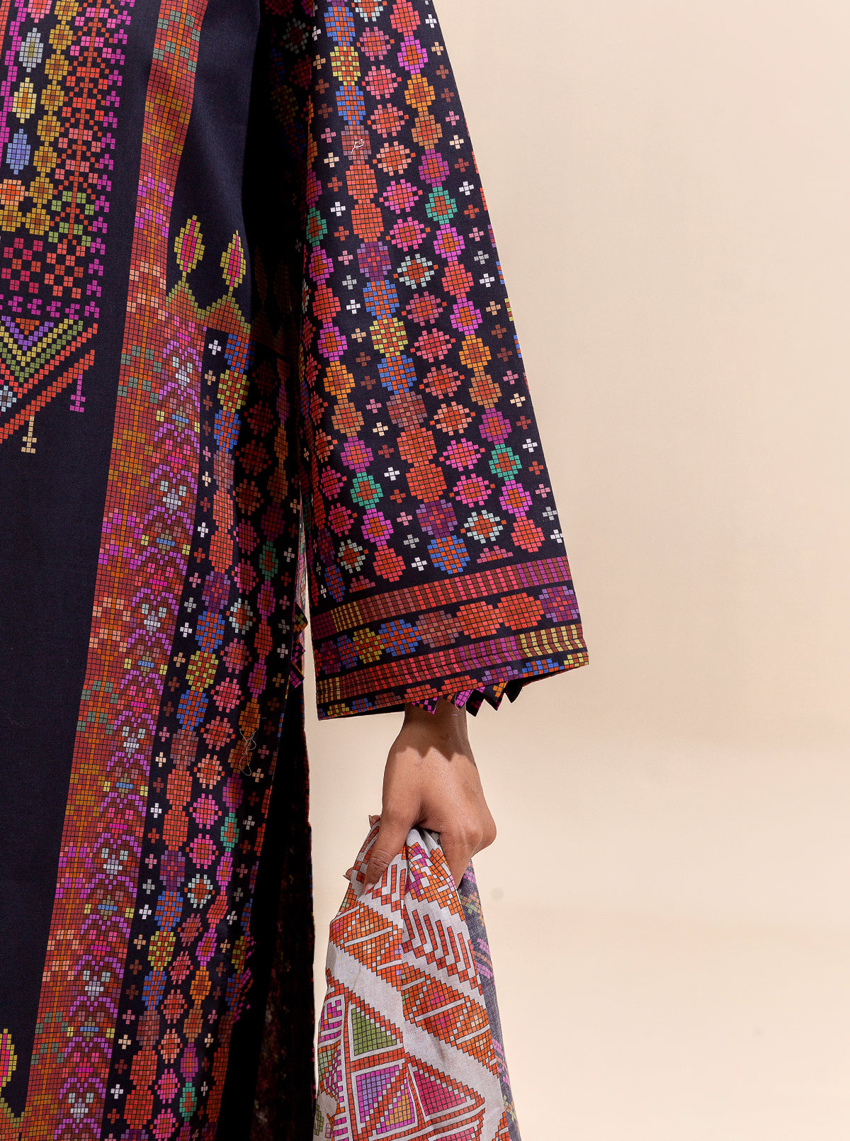 2 Piece Printed Lawn Suit-Knitty Gritty (Unstitched)