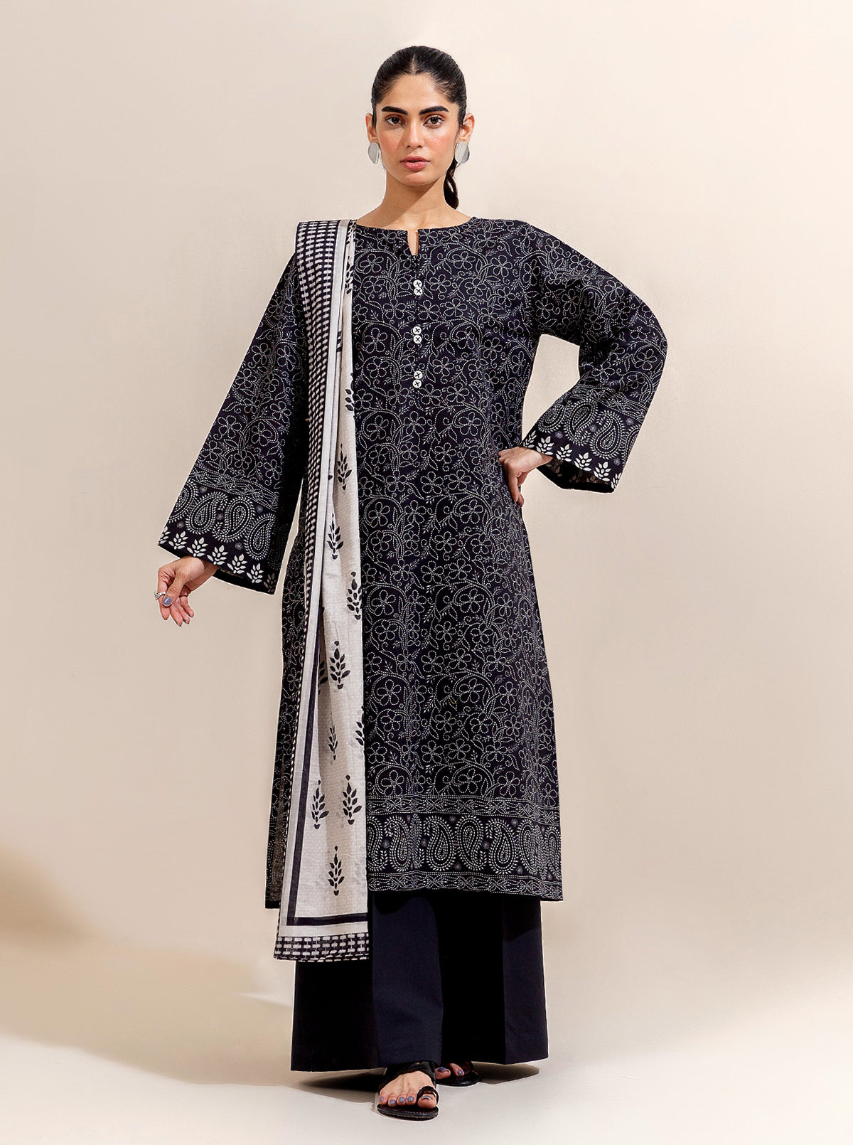 3 Piece Printed Lawn-Mystery Stitch (Unstitched)