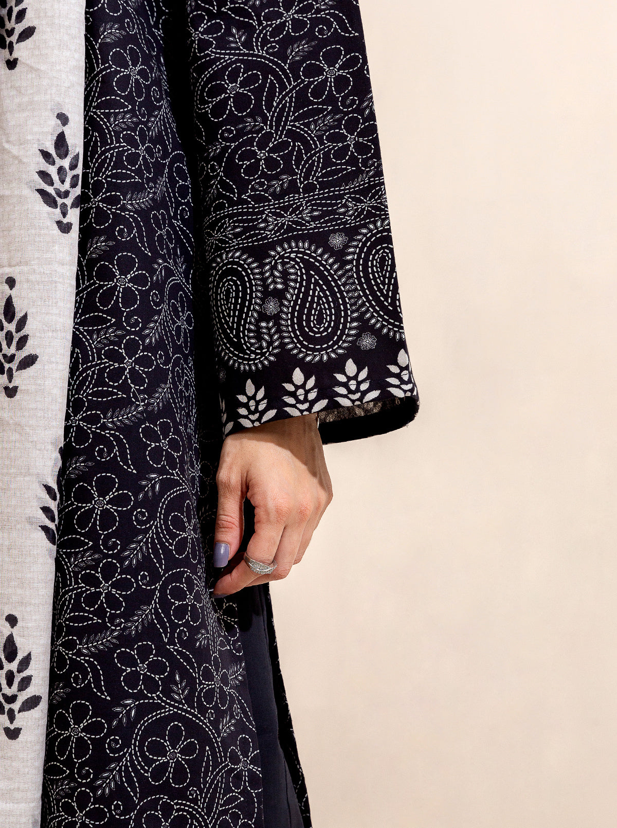 3 Piece Printed Lawn-Mystery Stitch (Unstitched)