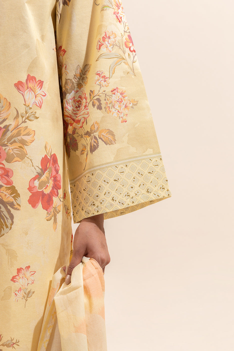 3 Piece Printed Lawn Suit-Vintage Veil (Unstitched)