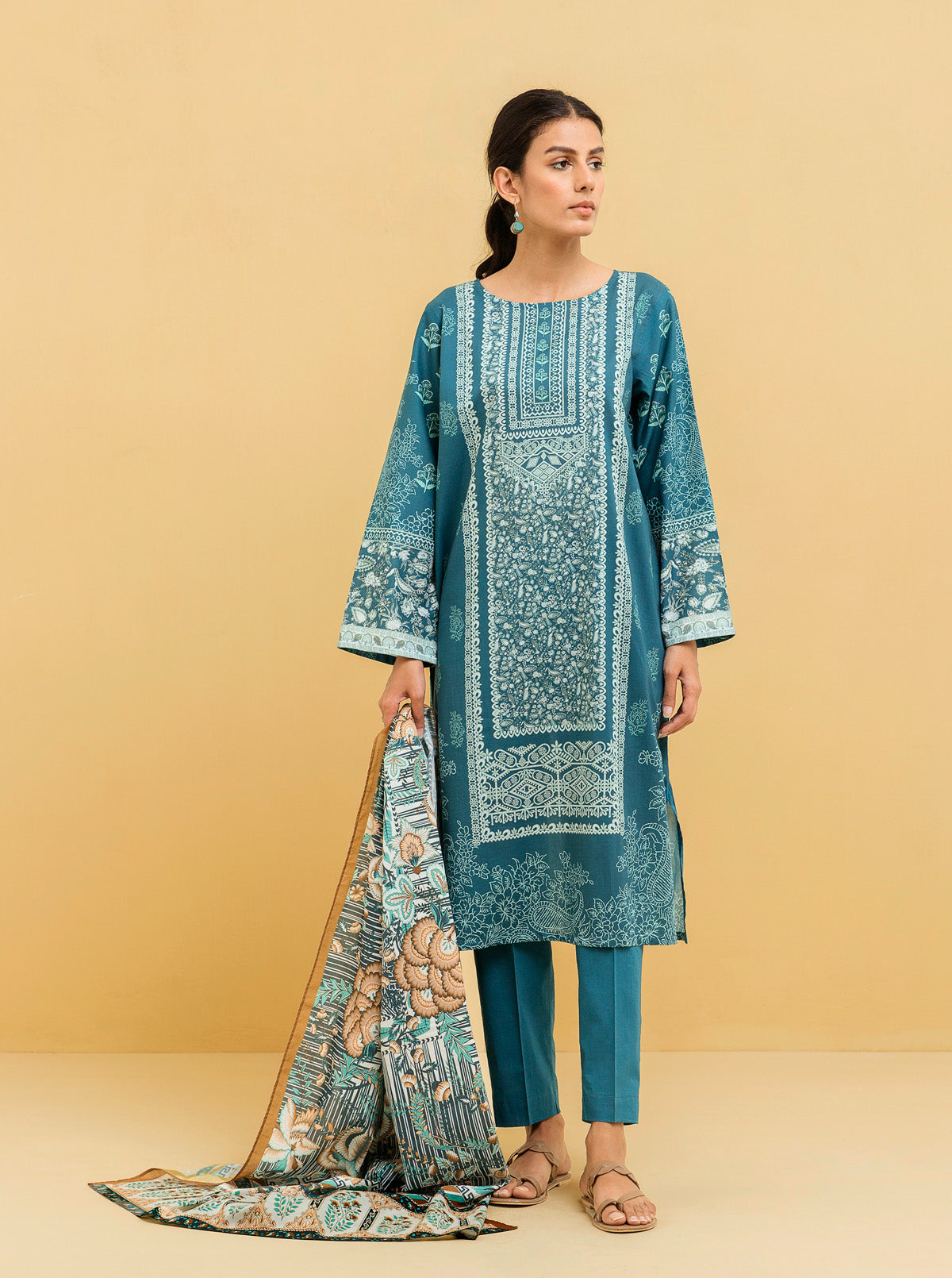 3 Piece - Printed Lawn Suit - Blue Bouquet