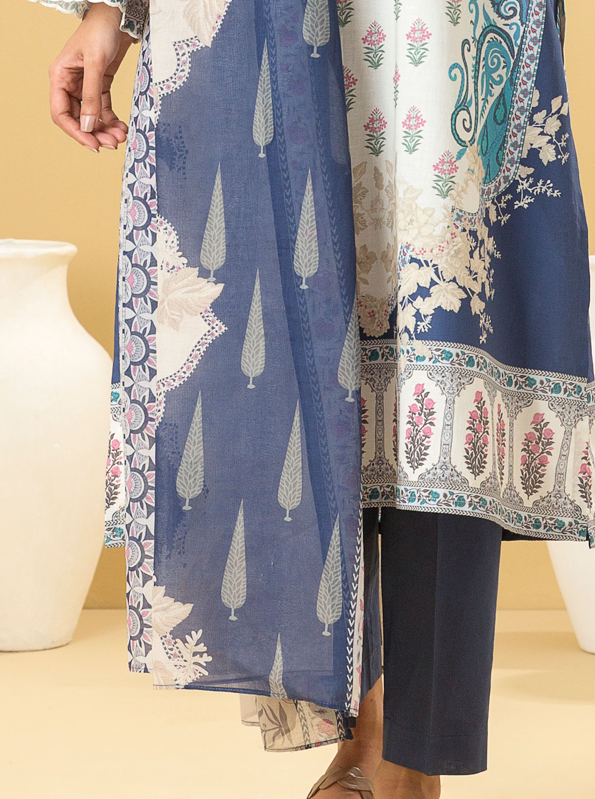 3 Piece - Printed Lawn Suit - Oriental Escape