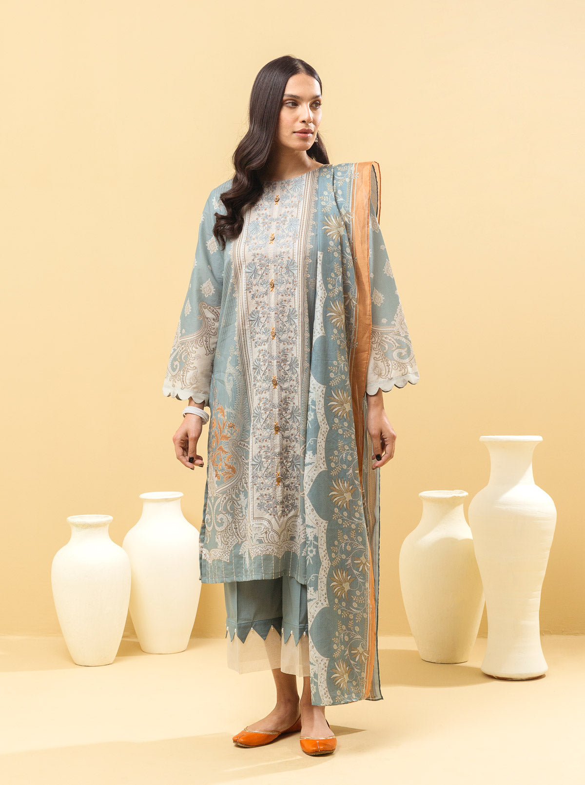 3 Piece - Embroidered Lawn Suit - Delicate Deco
