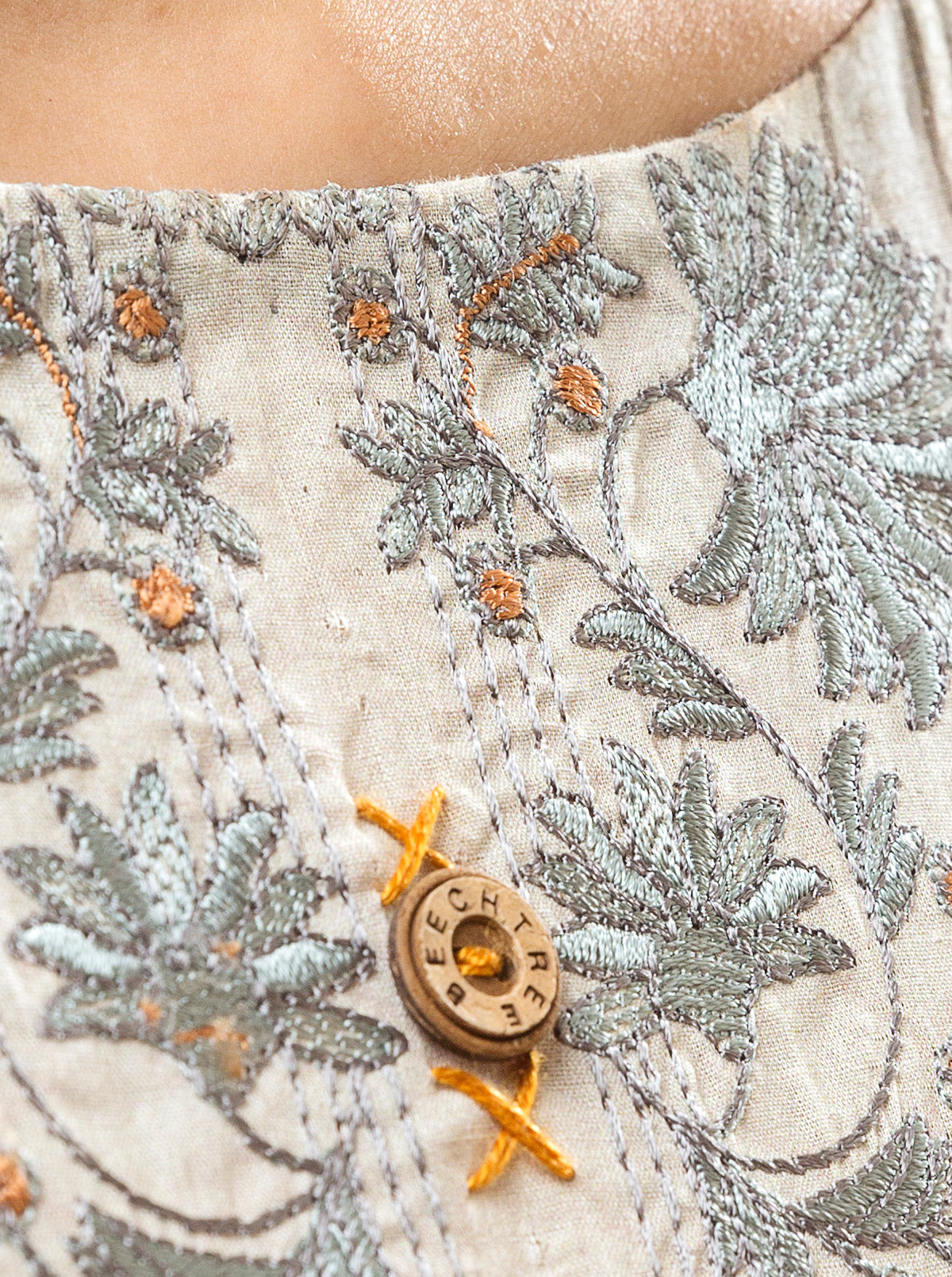 3 Piece - Embroidered Lawn Suit - Delicate Deco