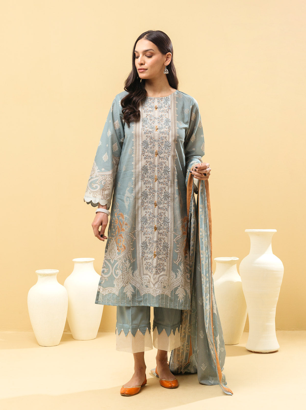 3 Piece - Embroidered Lawn Suit - Delicate Deco