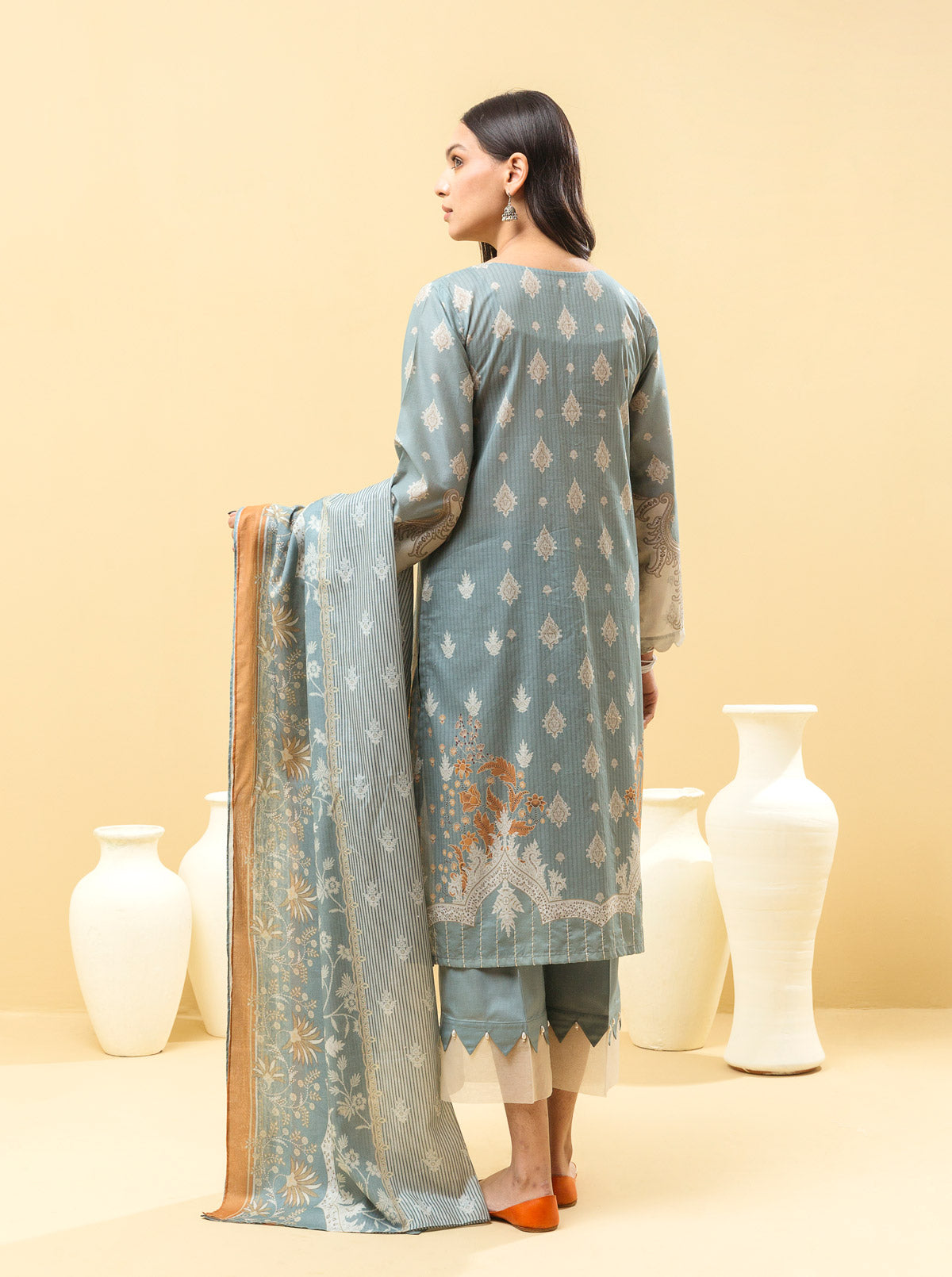 3 Piece - Embroidered Lawn Suit - Delicate Deco