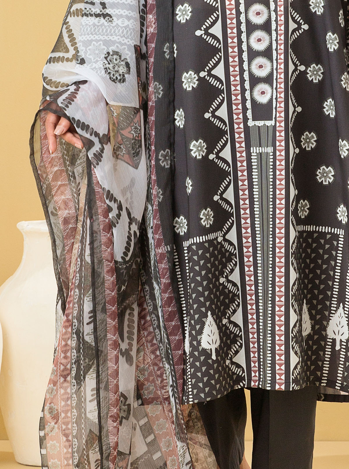 3 Piece - Printed Lawn Suit - Noir Hues