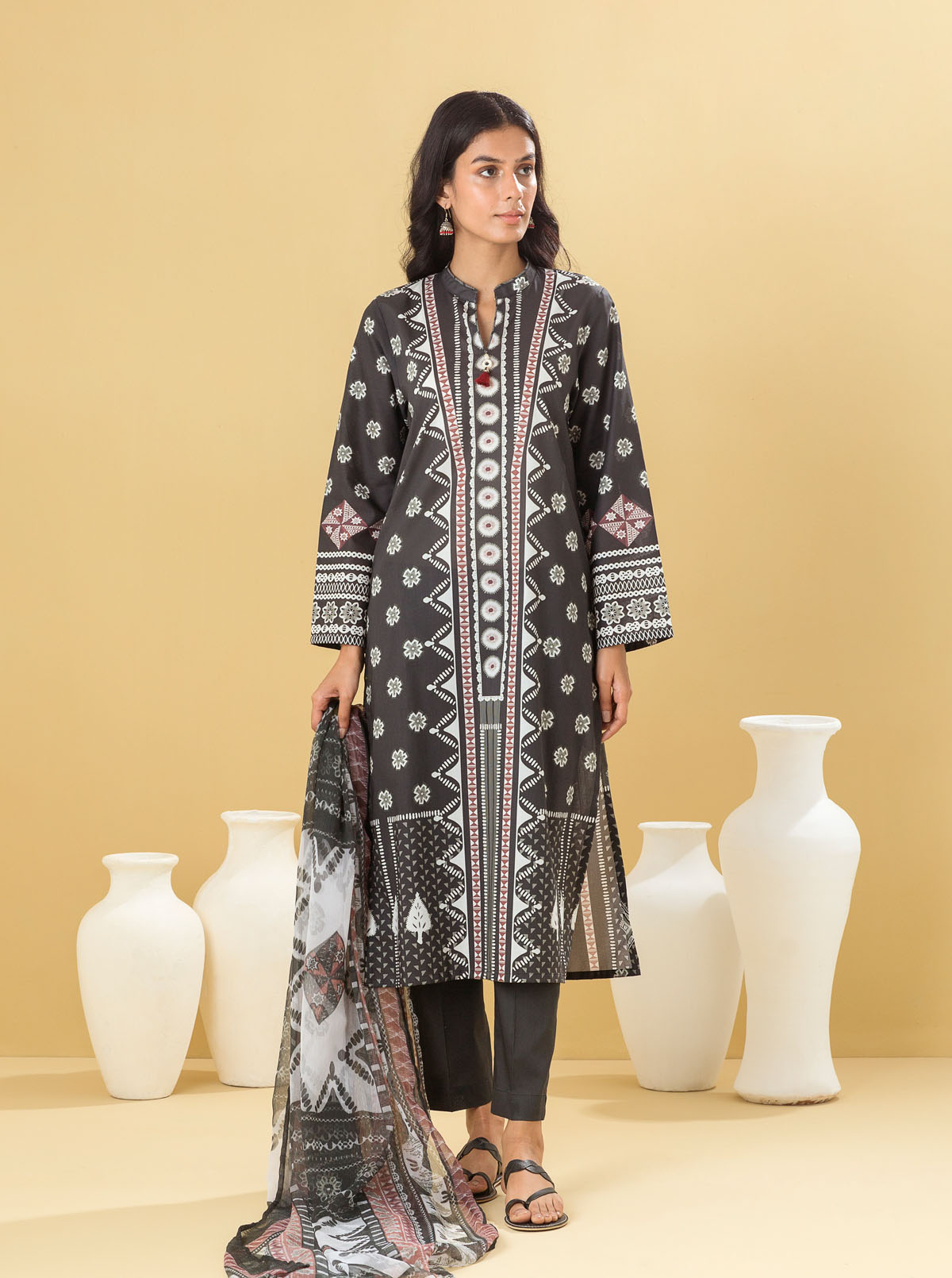 3 Piece - Printed Lawn Suit - Noir Hues