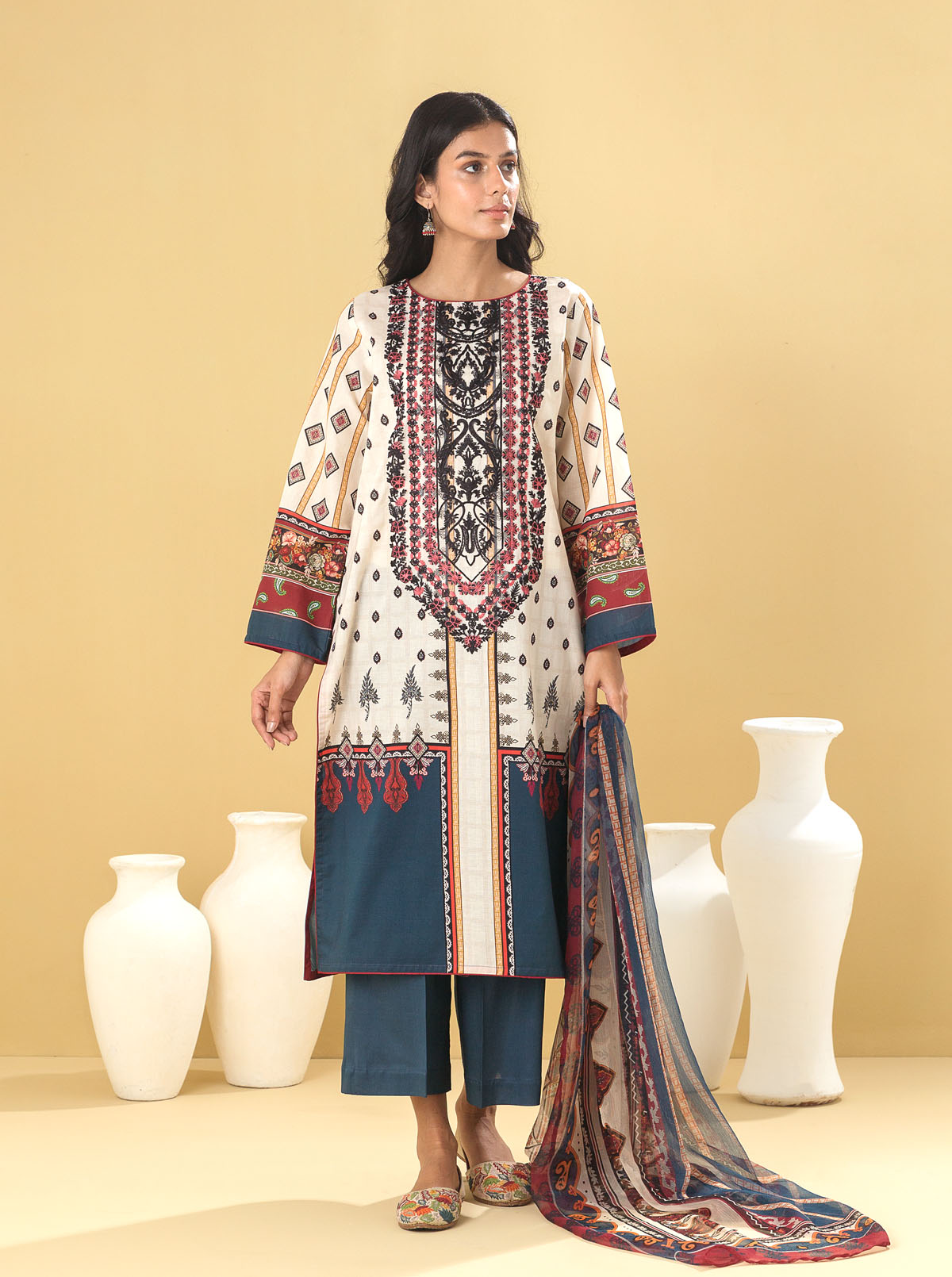 3 Piece - Embroidered Lawn Suit - Pearly Jewel
