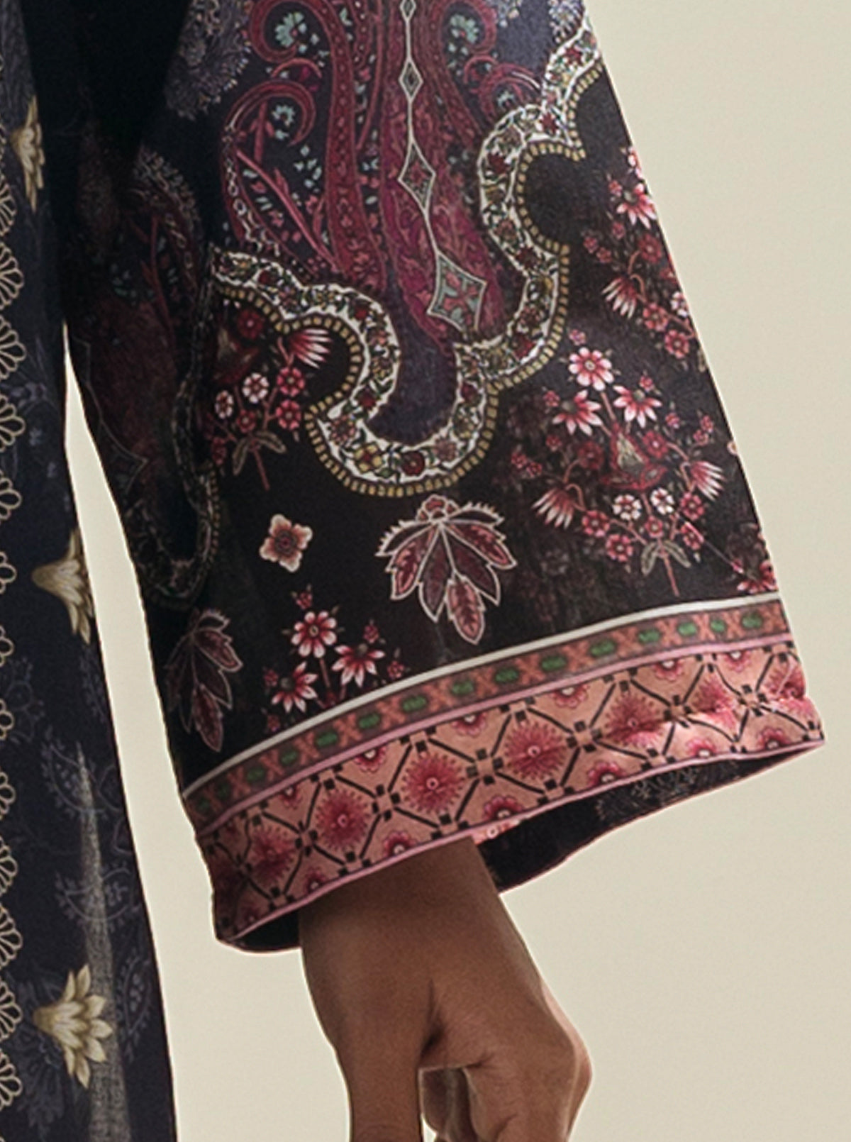 1 PIECE - PRINTED LAWN SHIRT - MOTIF MAJESTY