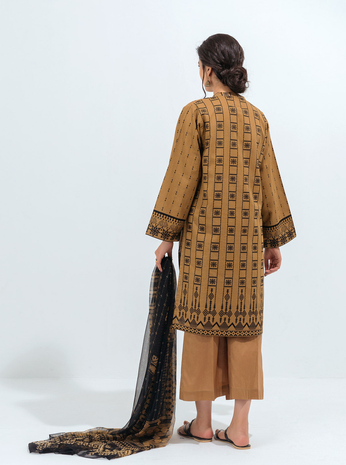 3 Piece - Printed Khaddar Suit - Oriental Gold