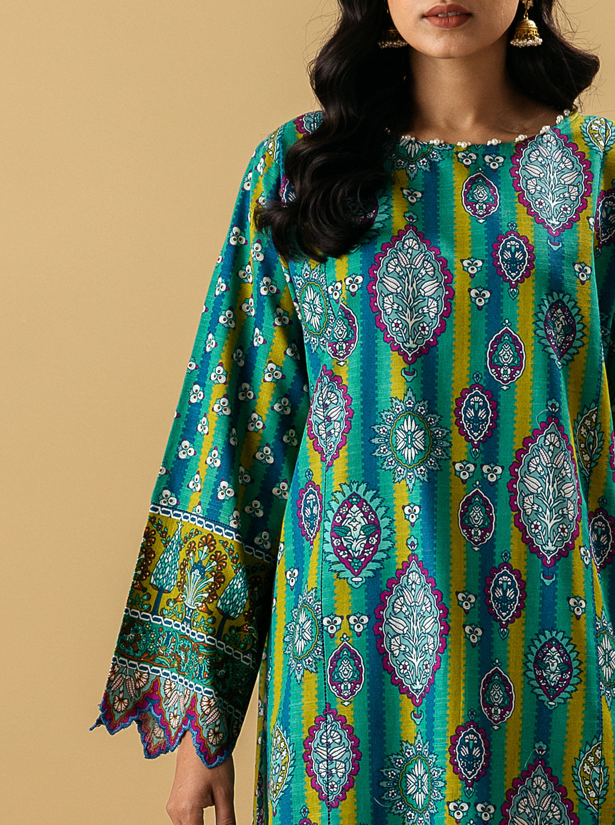 2 Piece - Printed Khaddar Suit - Peacock Caination