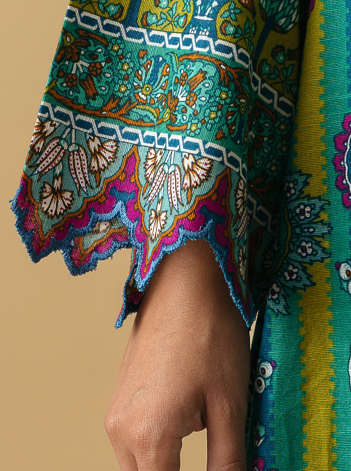 2 Piece - Printed Khaddar Suit - Peacock Caination