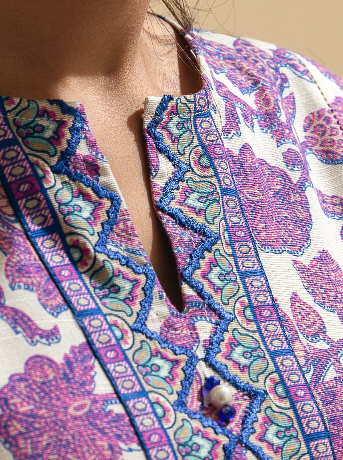 2 Piece - Printed Khaddar Suit - Gardenia