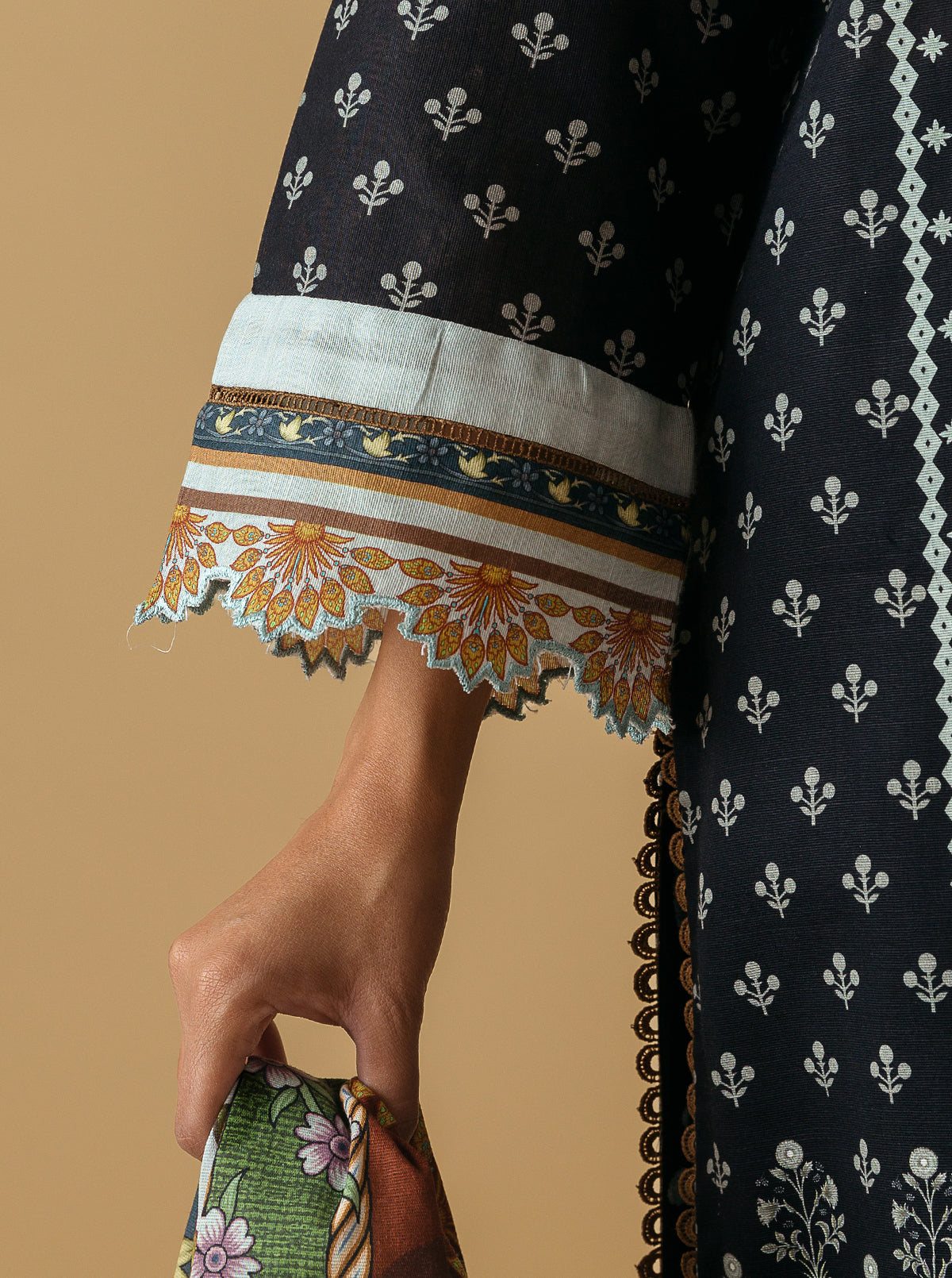 3 Piece - Printed Khaddar Suit - Dusty Rose