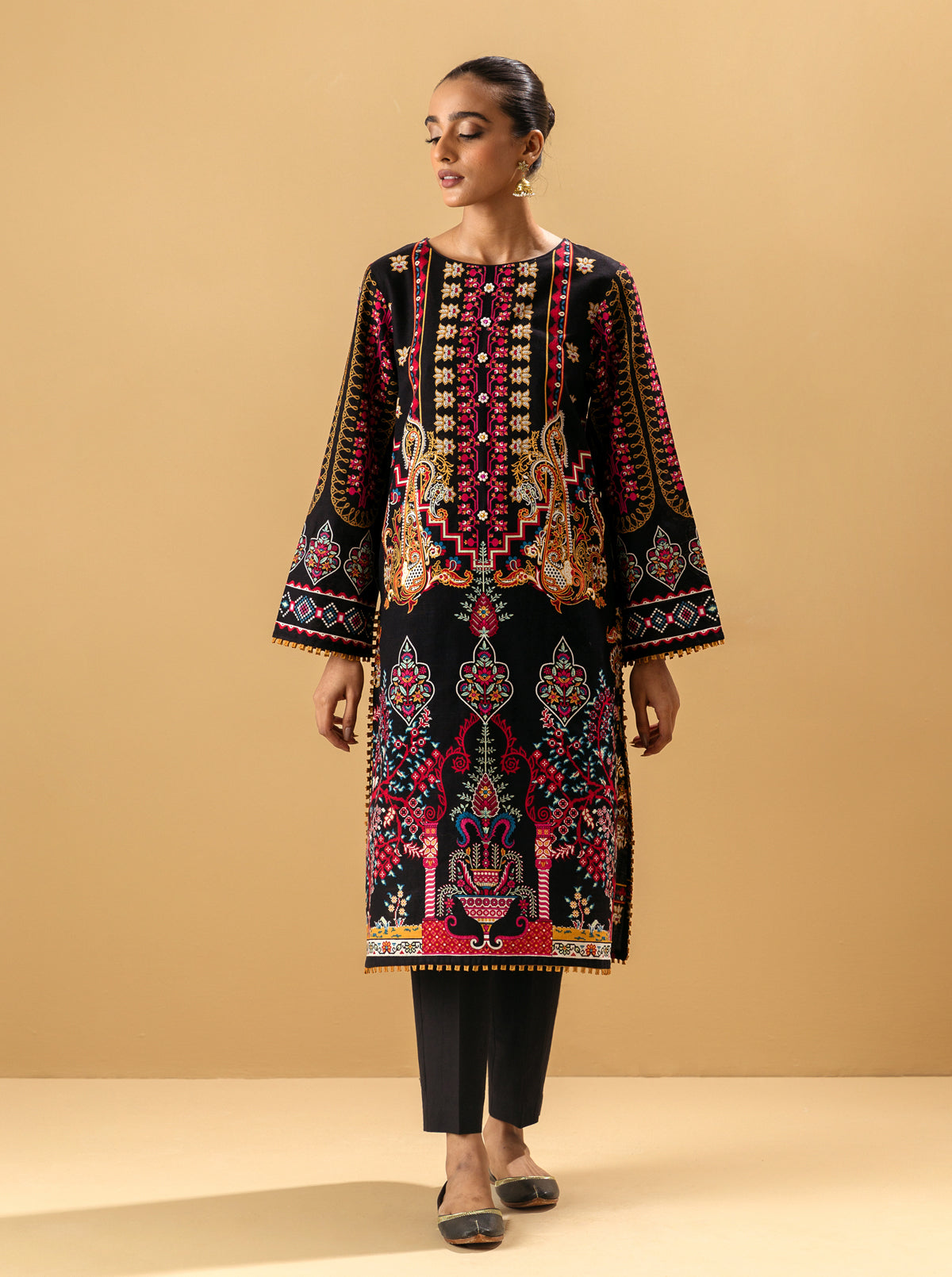 2 Piece - Printed Khaddar Suit - Black Forest