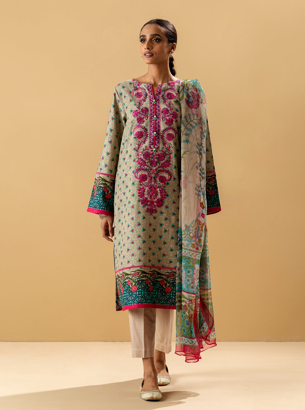 3 Piece - Embroidered Khaddar Suit - Verdant