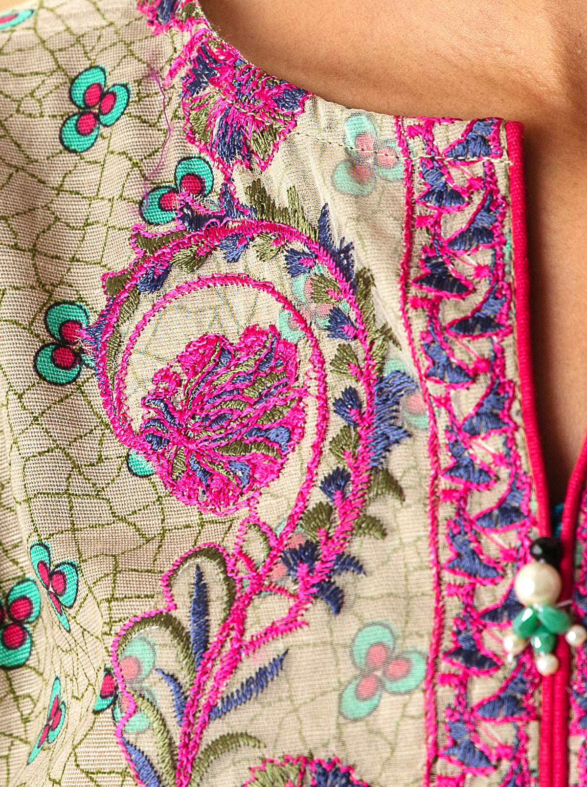 3 Piece - Embroidered Khaddar Suit - Verdant